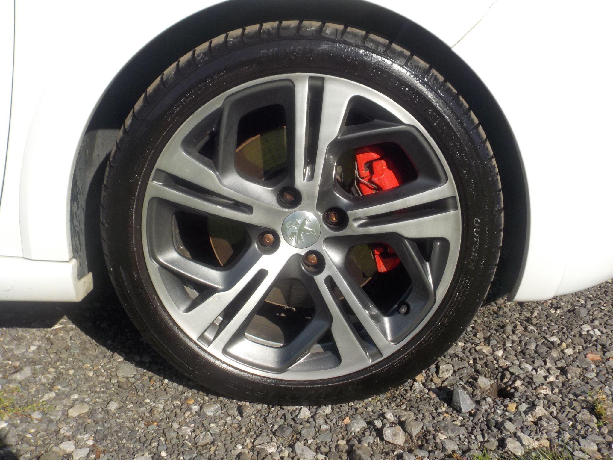 Peugeot 208 1.6 THP GTi Euro 5 3dr