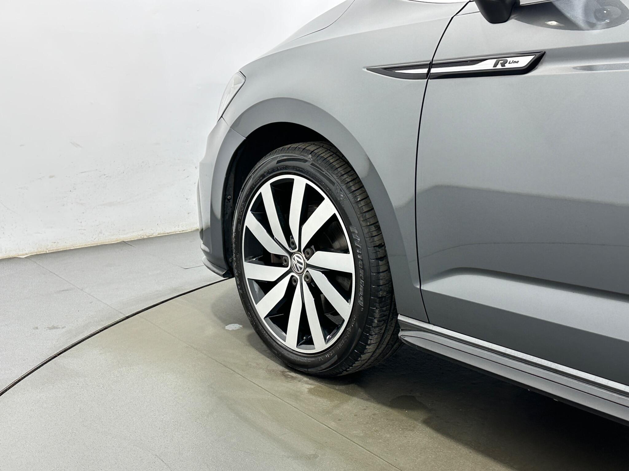 Volkswagen Touran view 53
