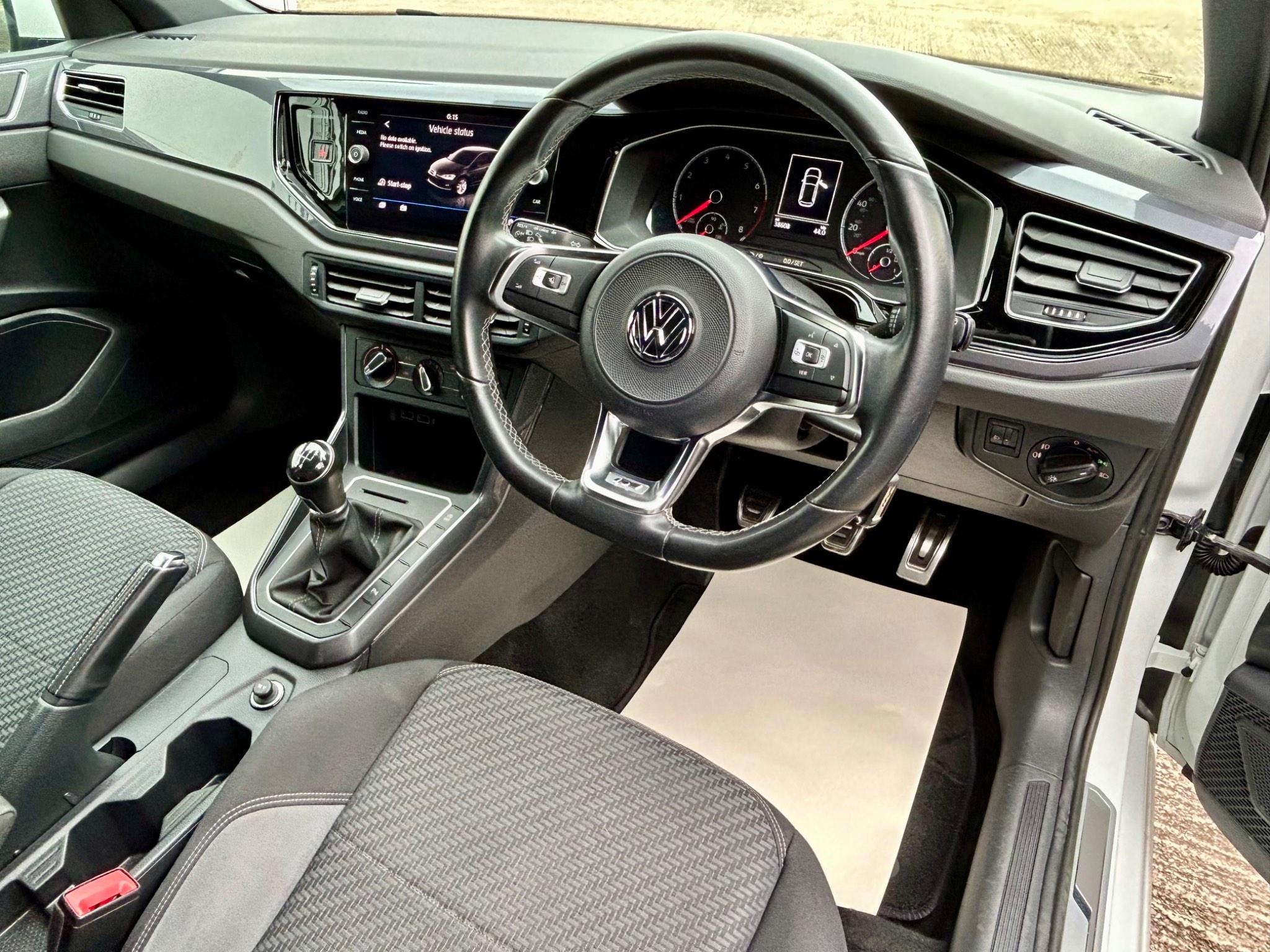 Volkswagen Polo view 20