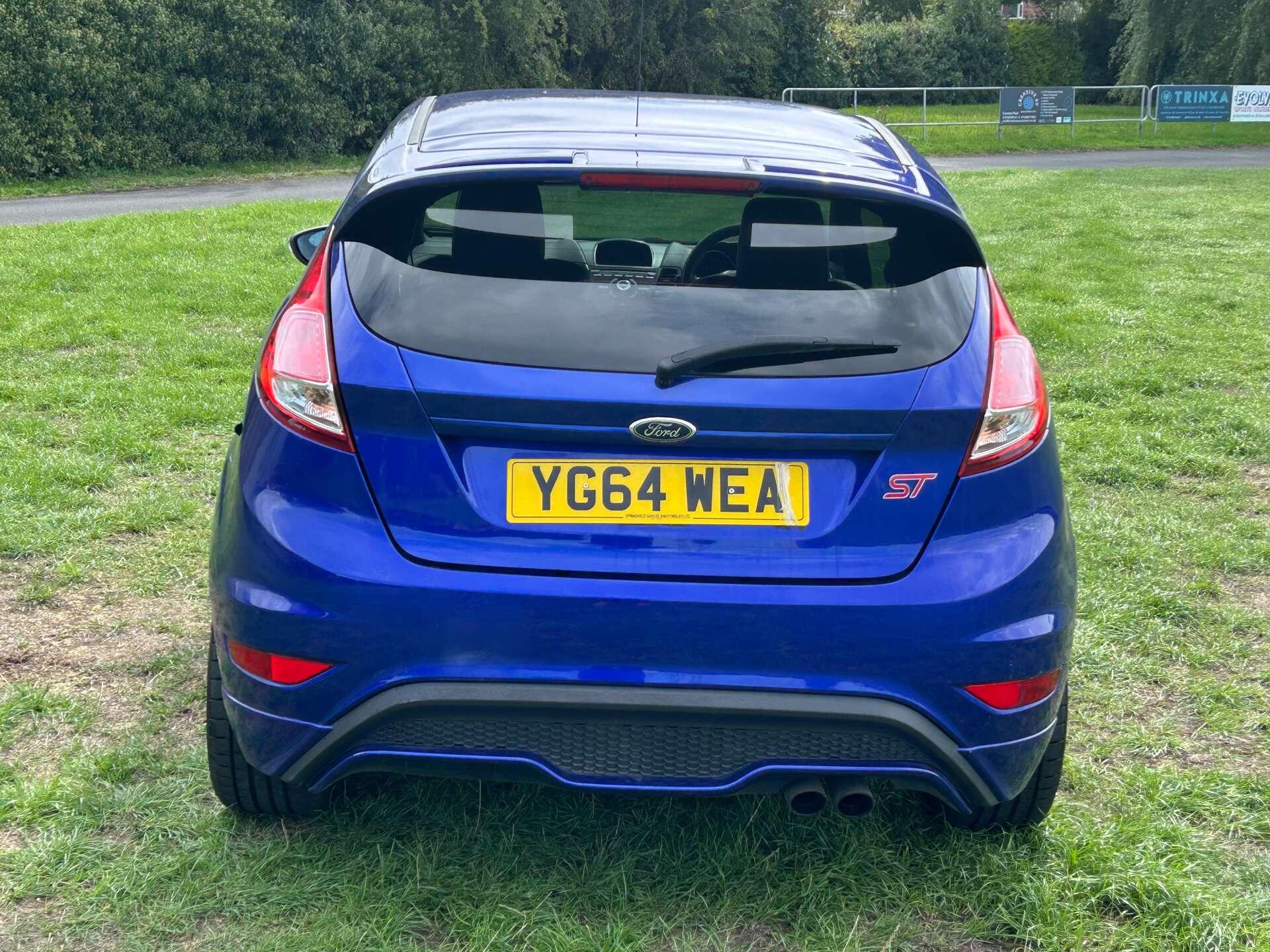 Ford Fiesta view 6