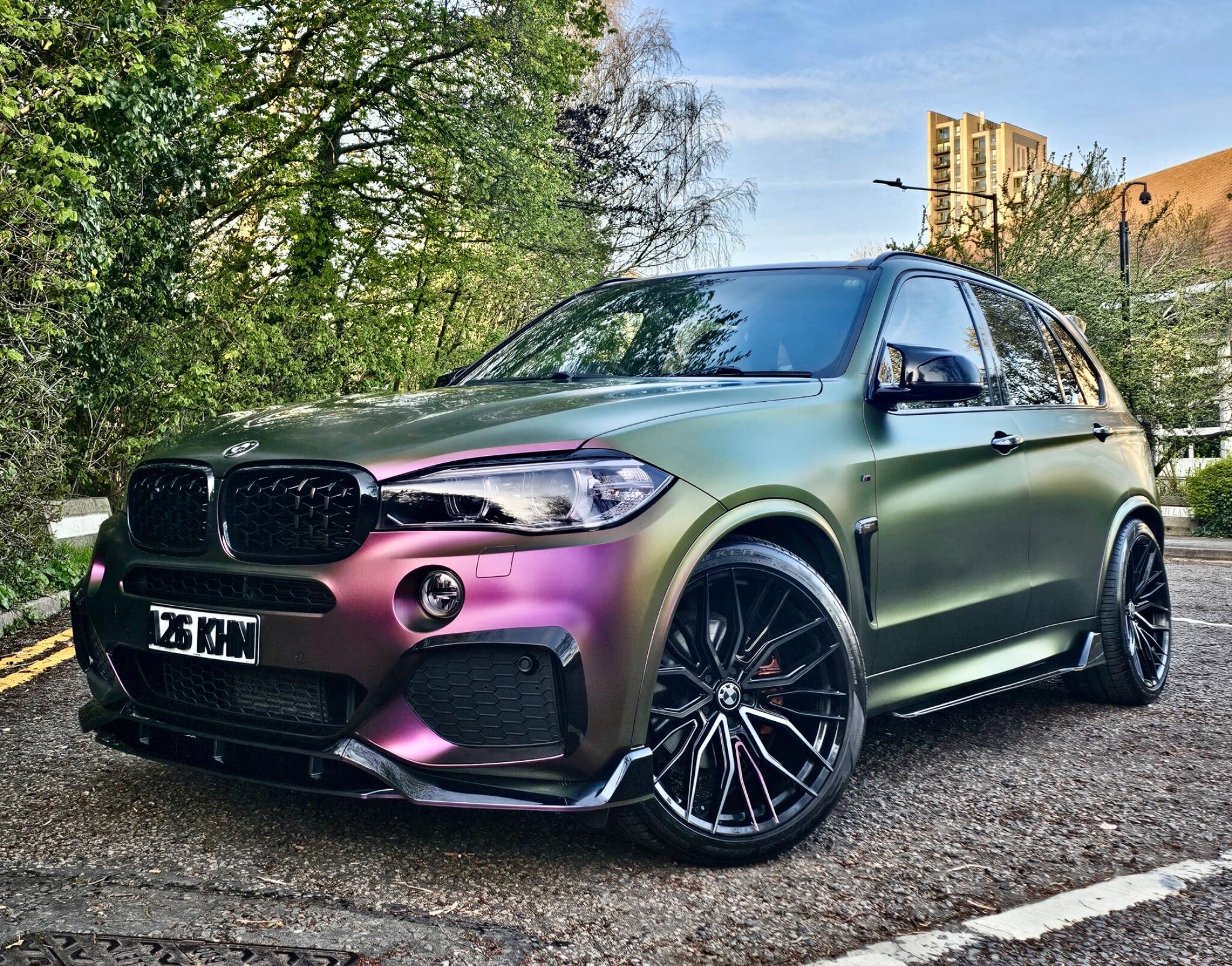 BMW X5 view 13