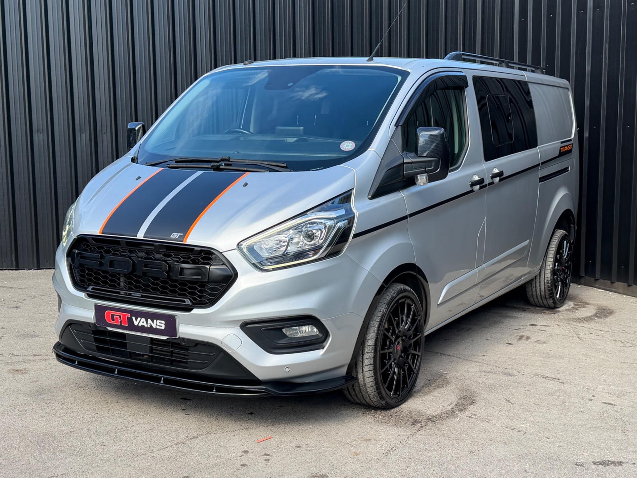 Ford Transit Custom view 14