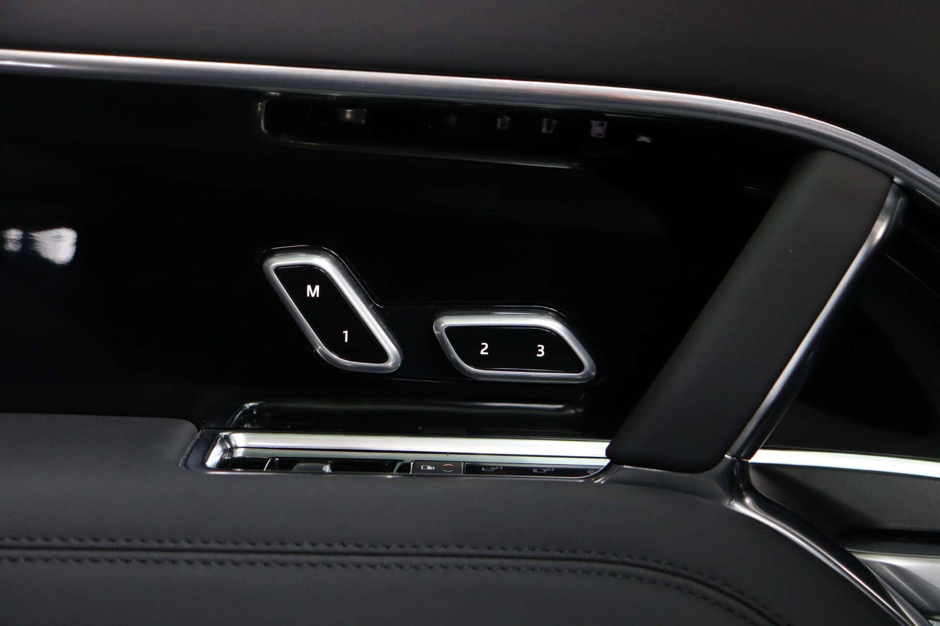 Land Rover Range Rover view 26