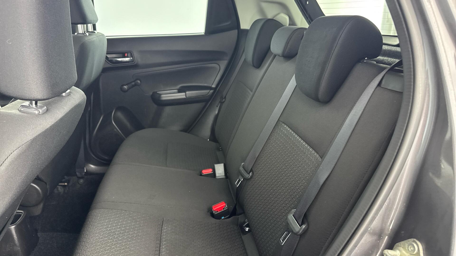 Suzuki Swift view 14