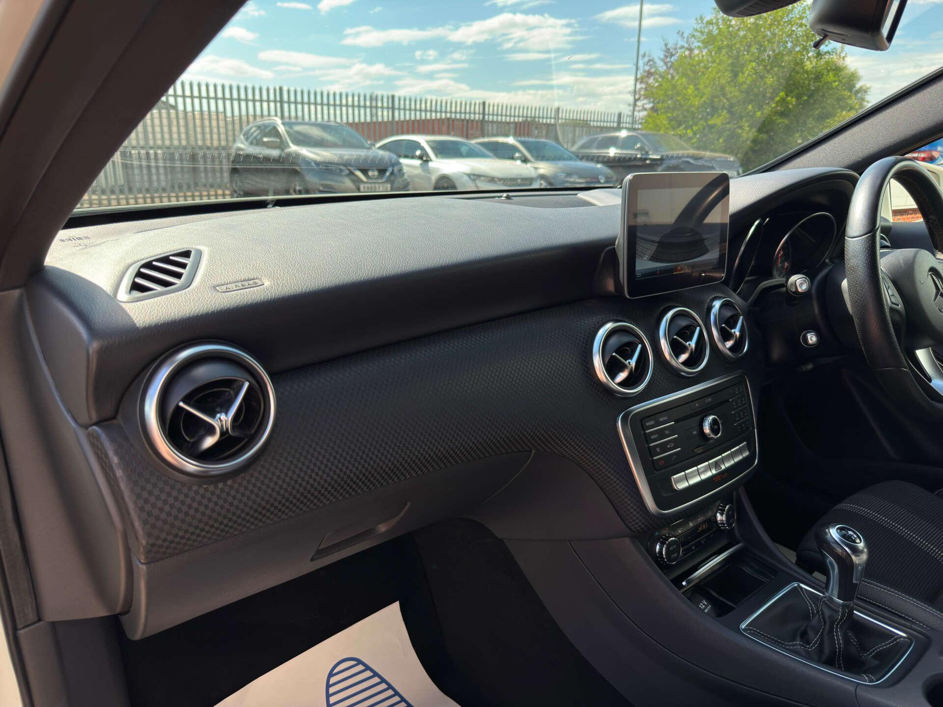 Mercedes-Benz A Class view 38
