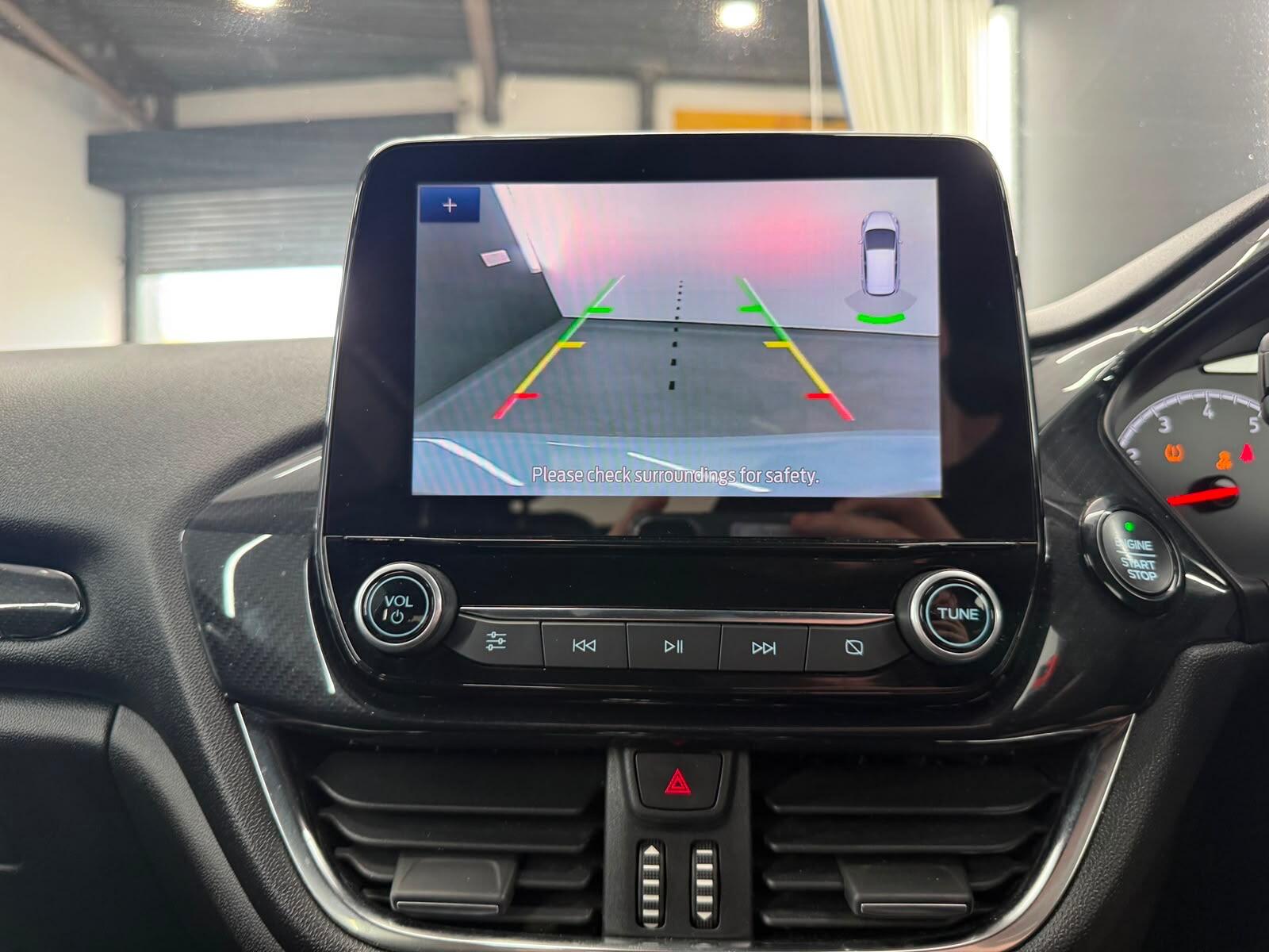 Ford Fiesta view 40