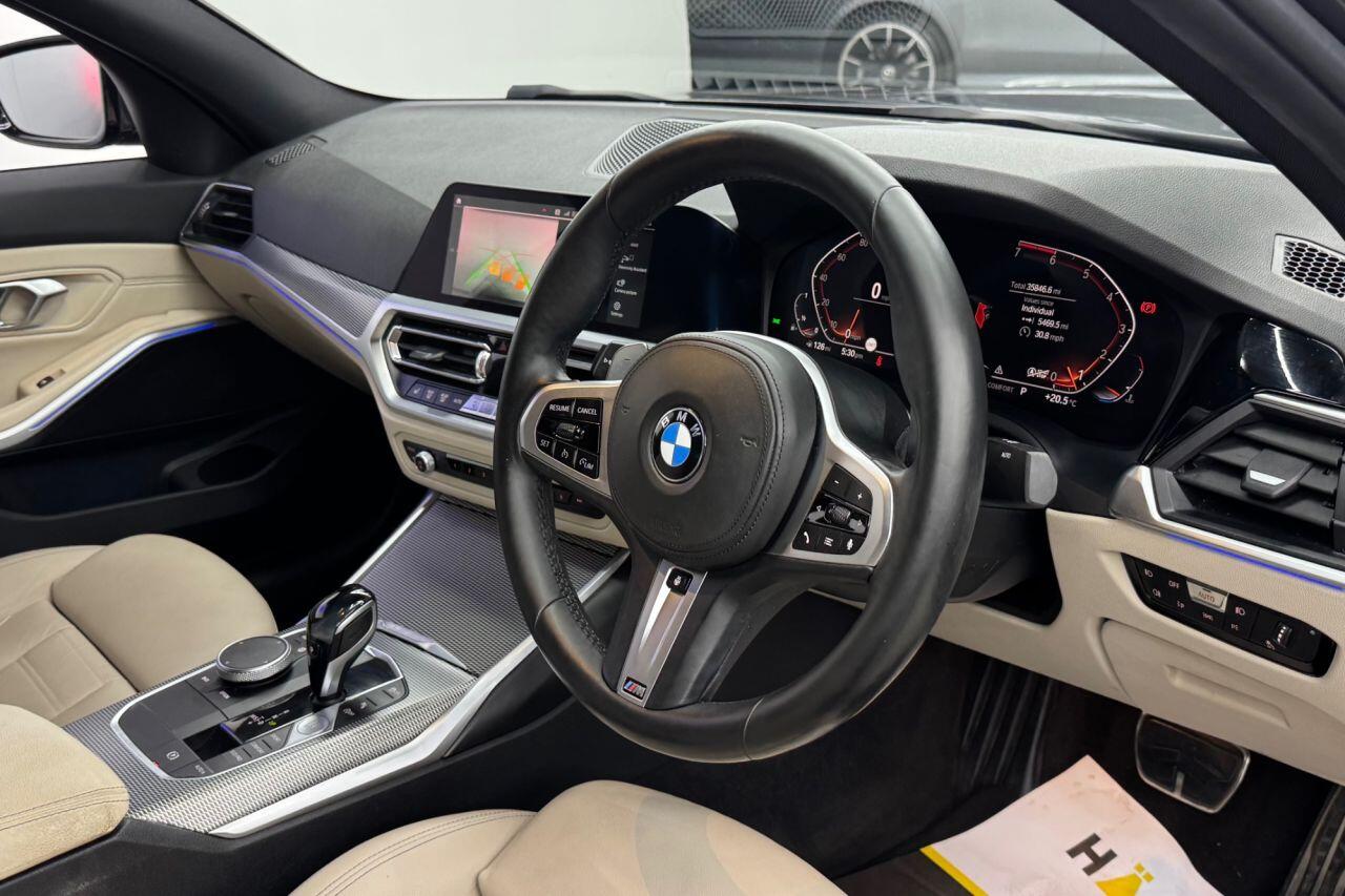 BMW 3 Series view 18
