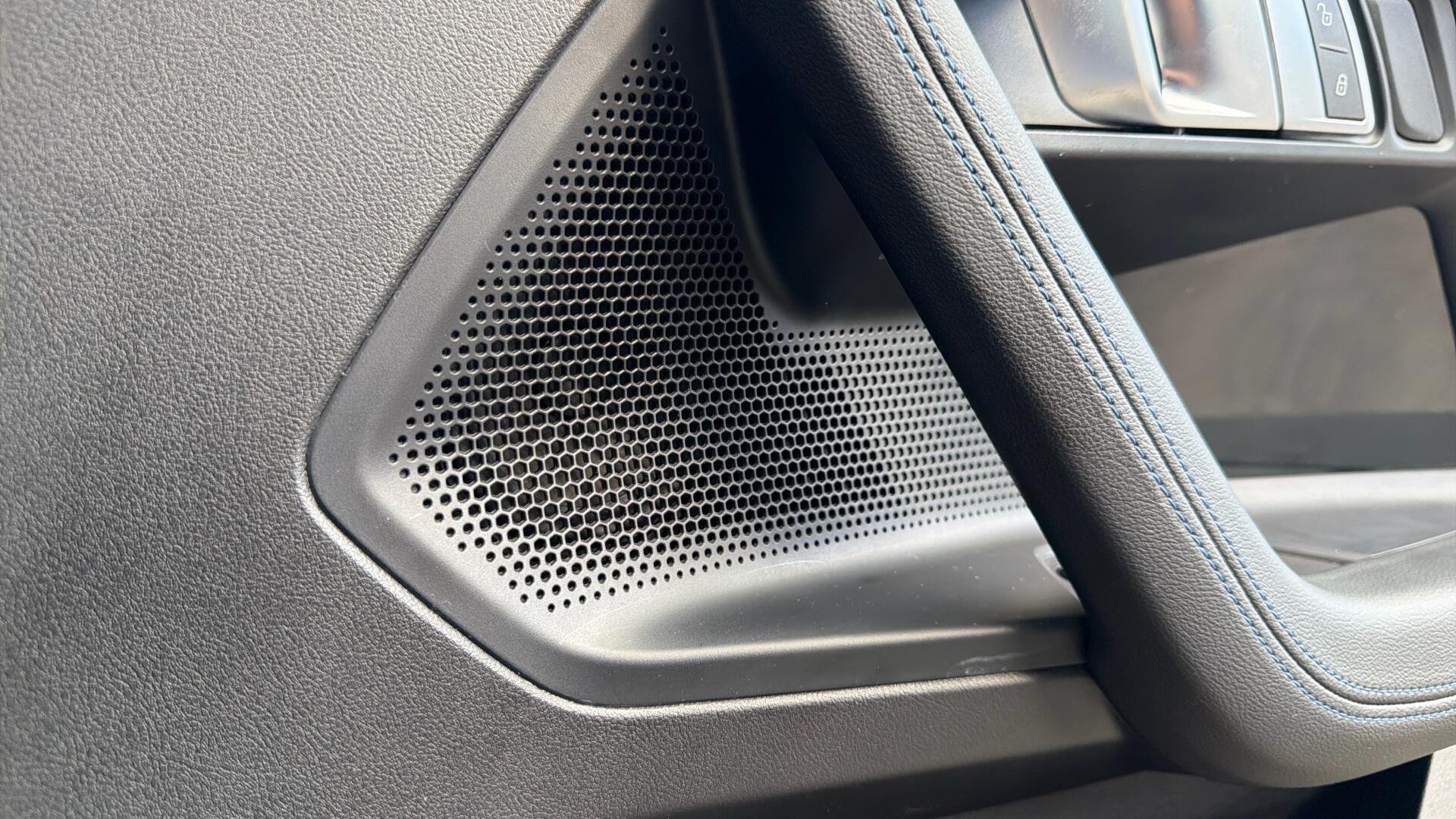 BMW 2 Series view 21