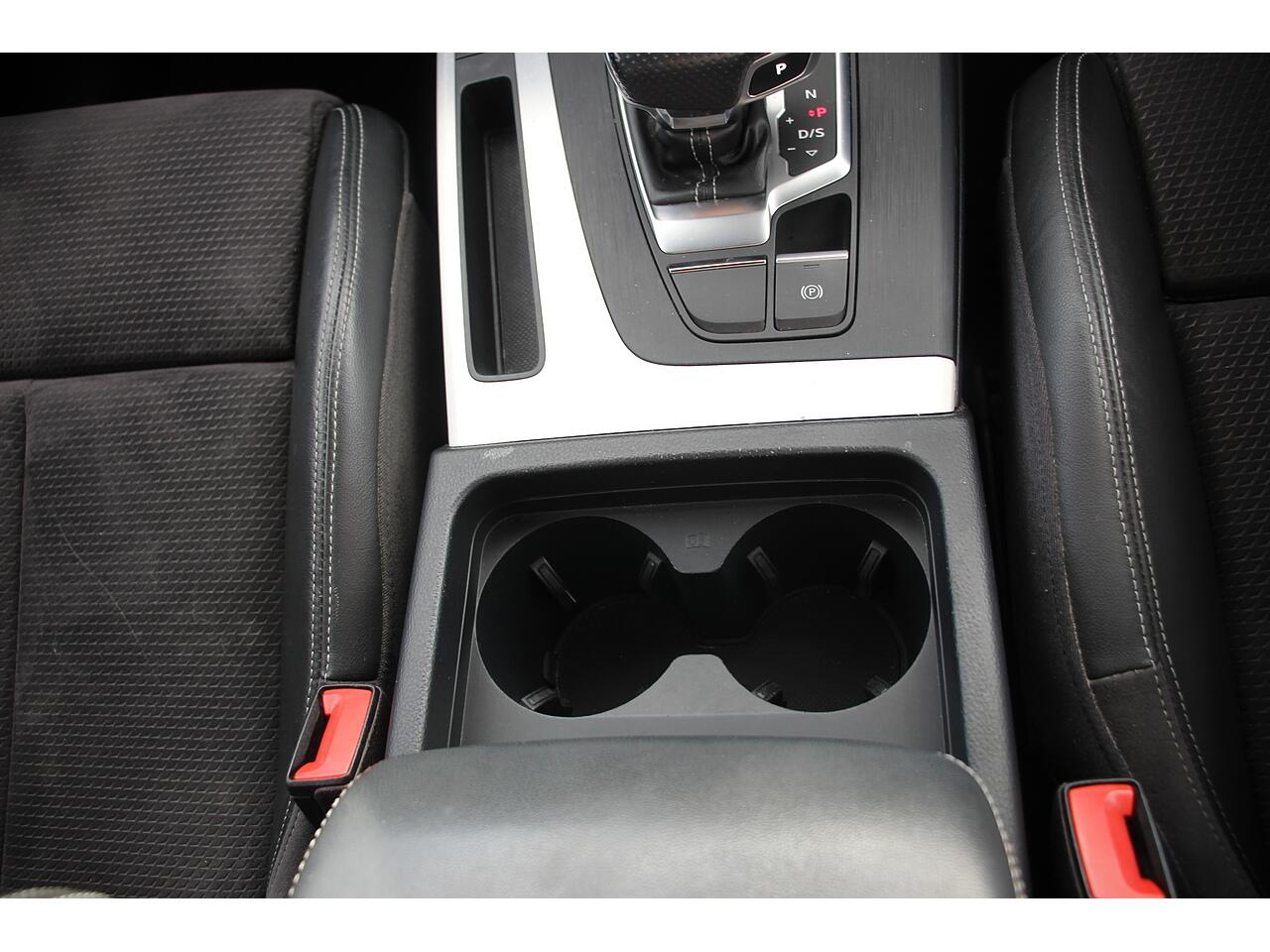 Audi Q5 view 27