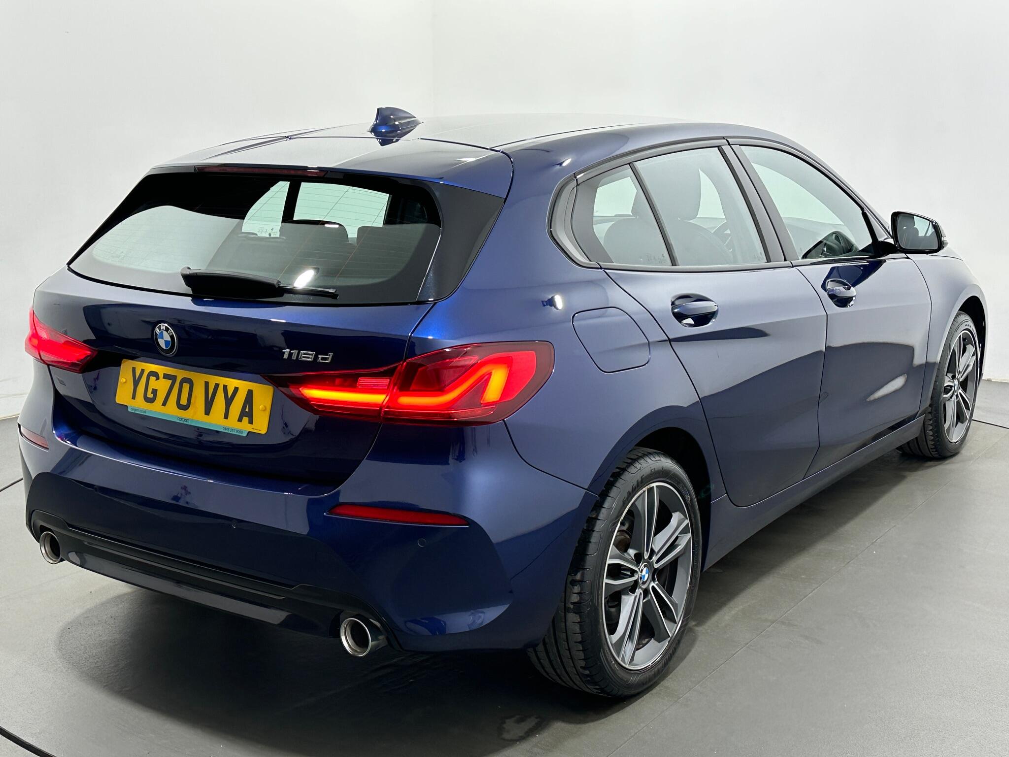 BMW 1 Series view 52