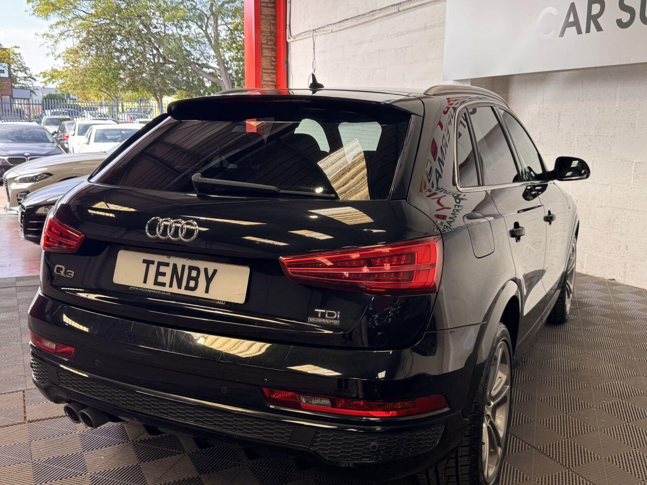 Audi Q3 view 10