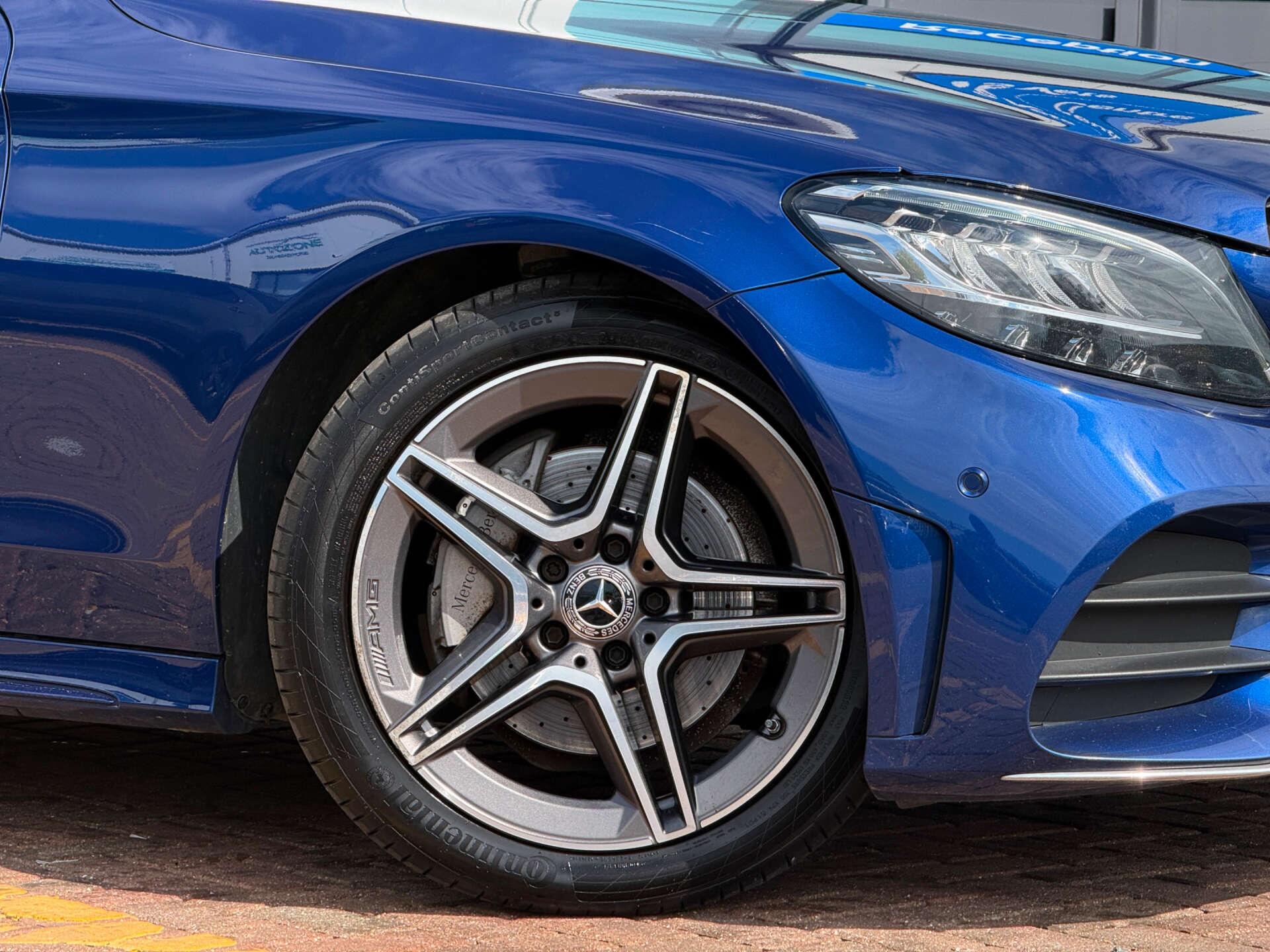 Mercedes-Benz C Class view 18
