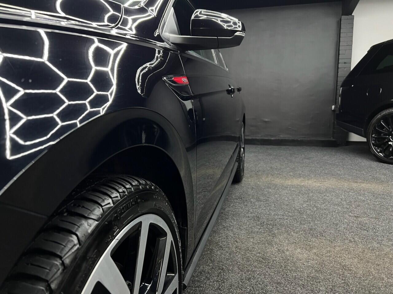 Volkswagen Polo view 25
