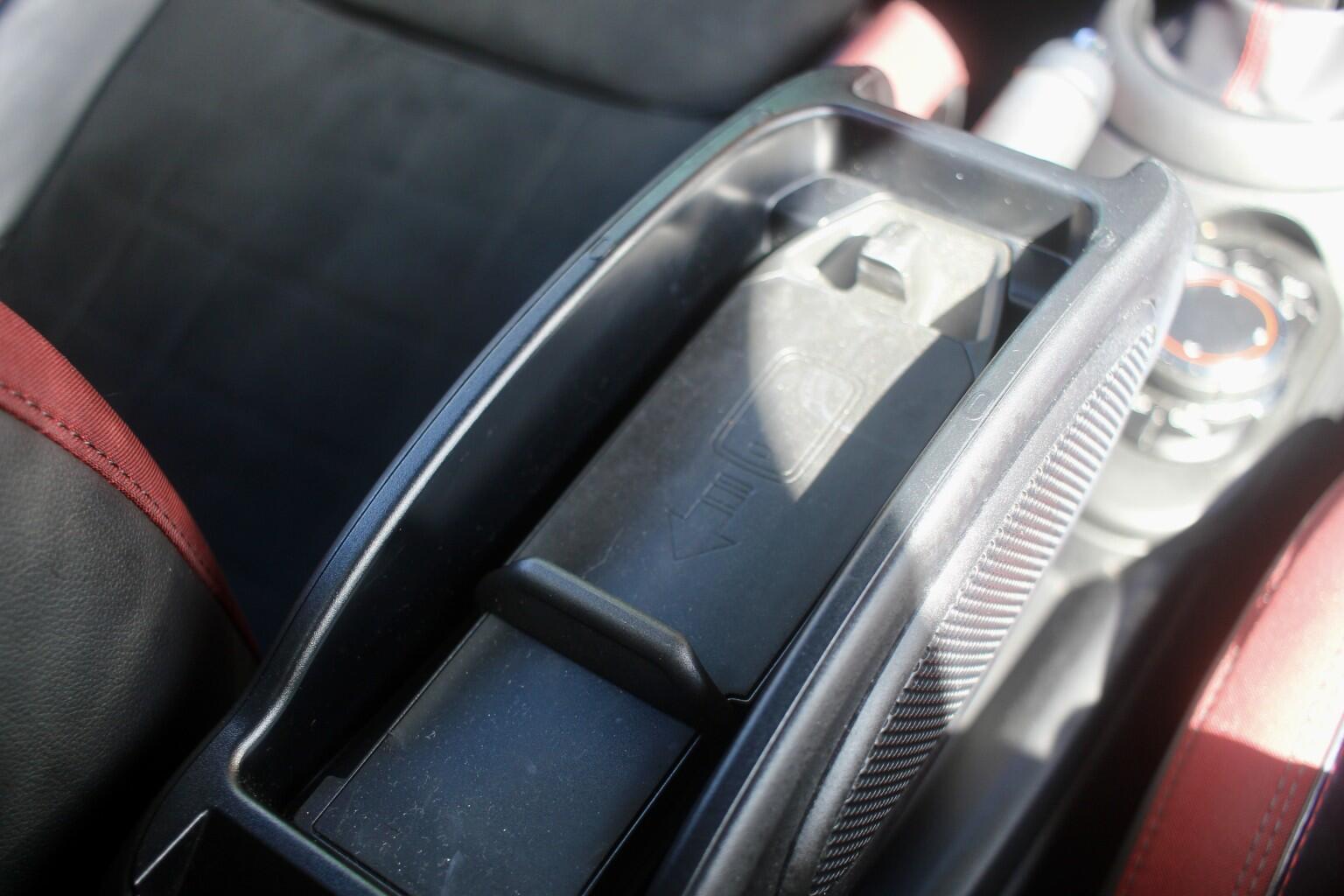 Mini Hatch view 14