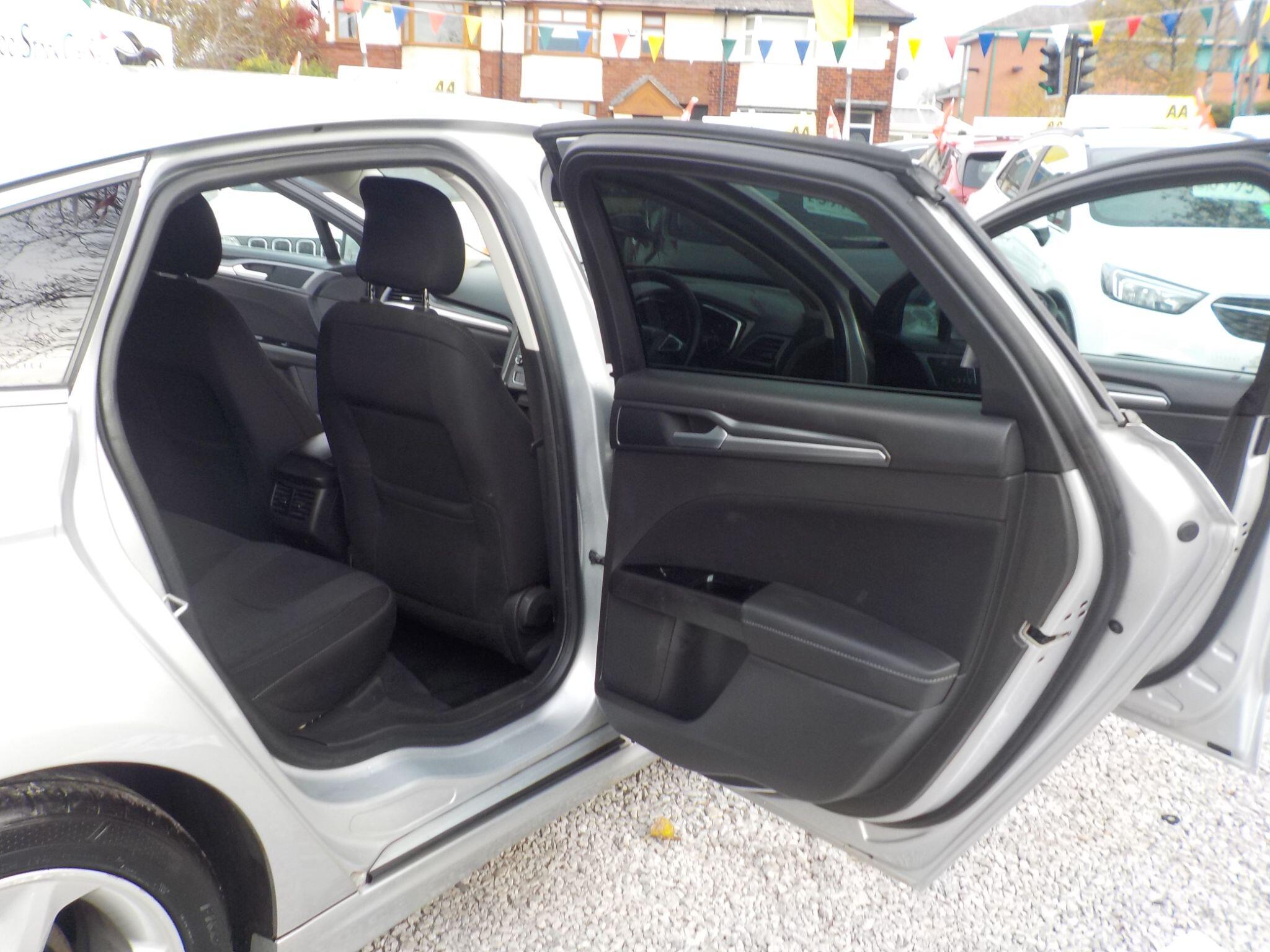 Ford Mondeo 1.5T EcoBoost Titanium Euro 6 (s/s) 5dr