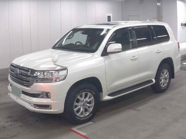 Toyota Land Cruiser view 2