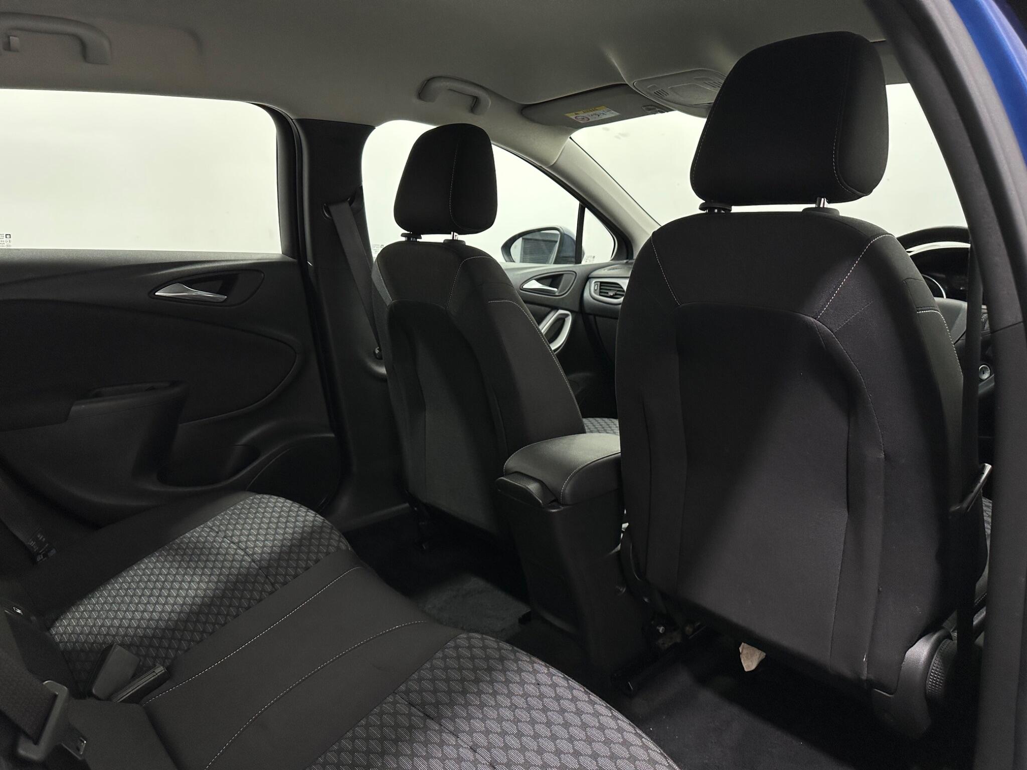 Vauxhall Astra view 39