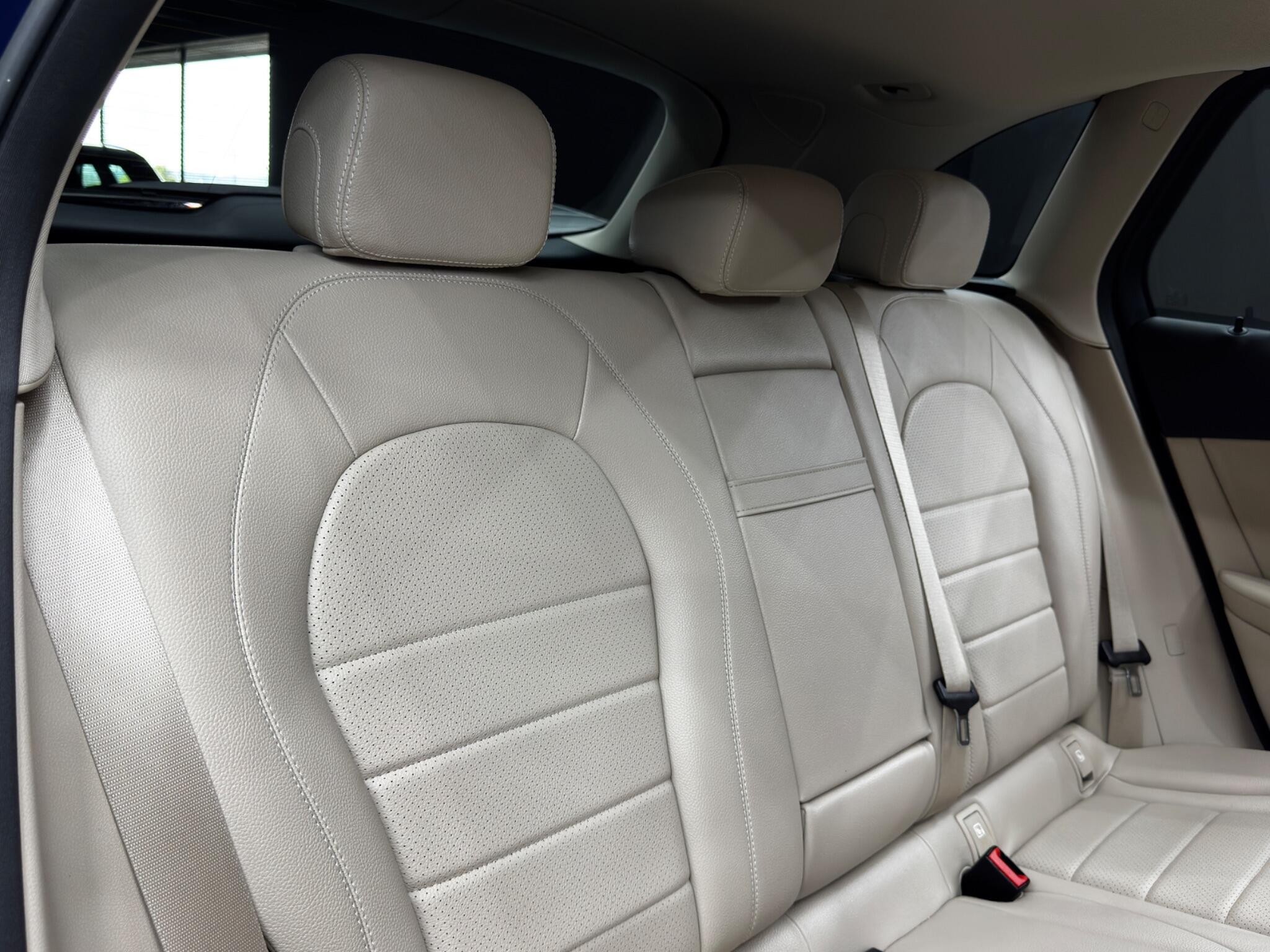 Mercedes-Benz GLC view 15