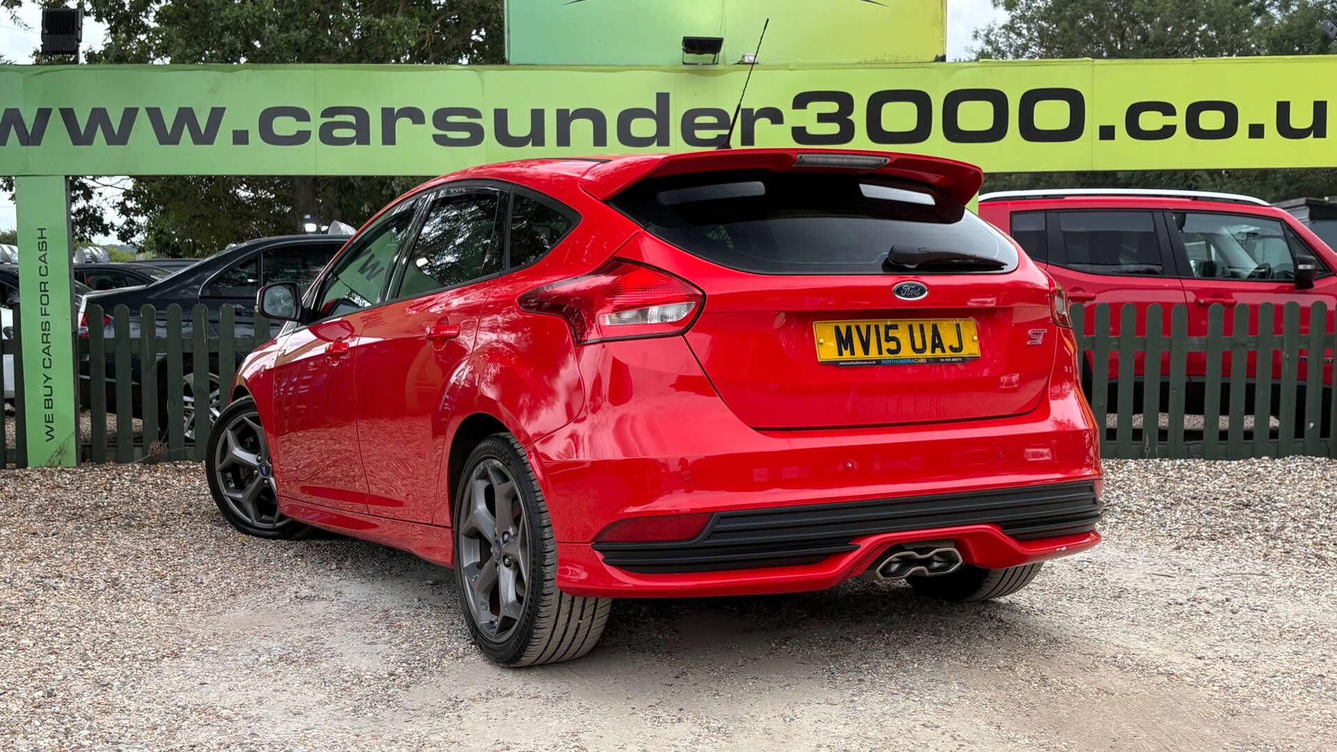 Ford Focus view 6