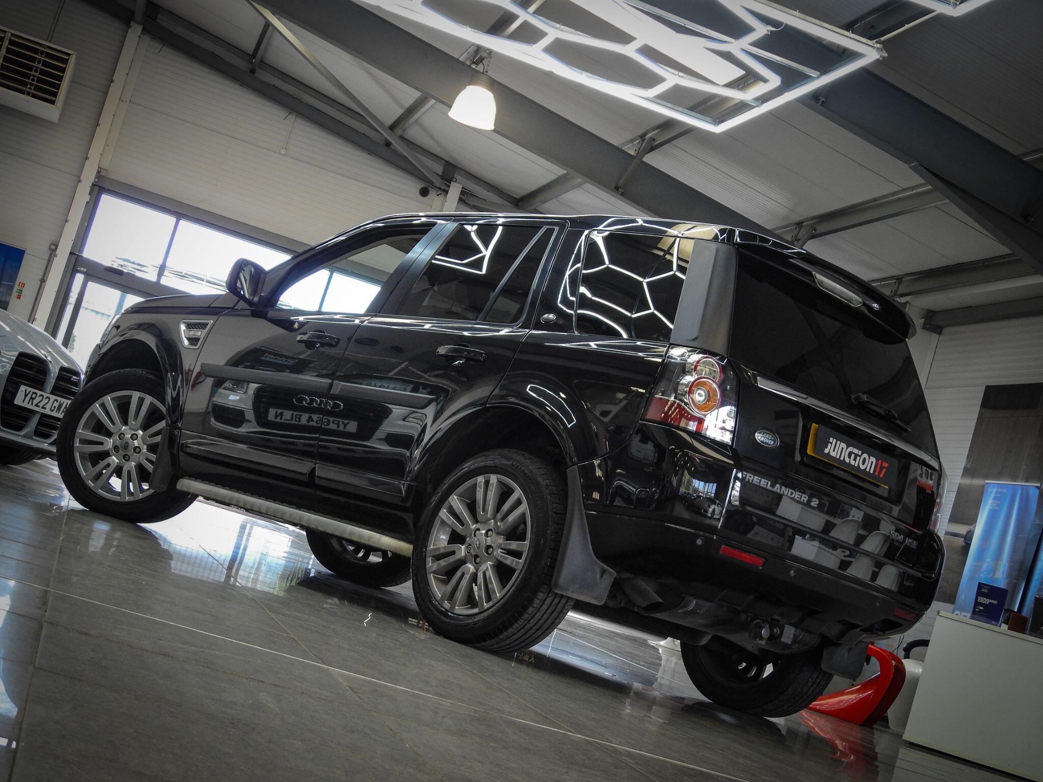 Land Rover Freelander view 4