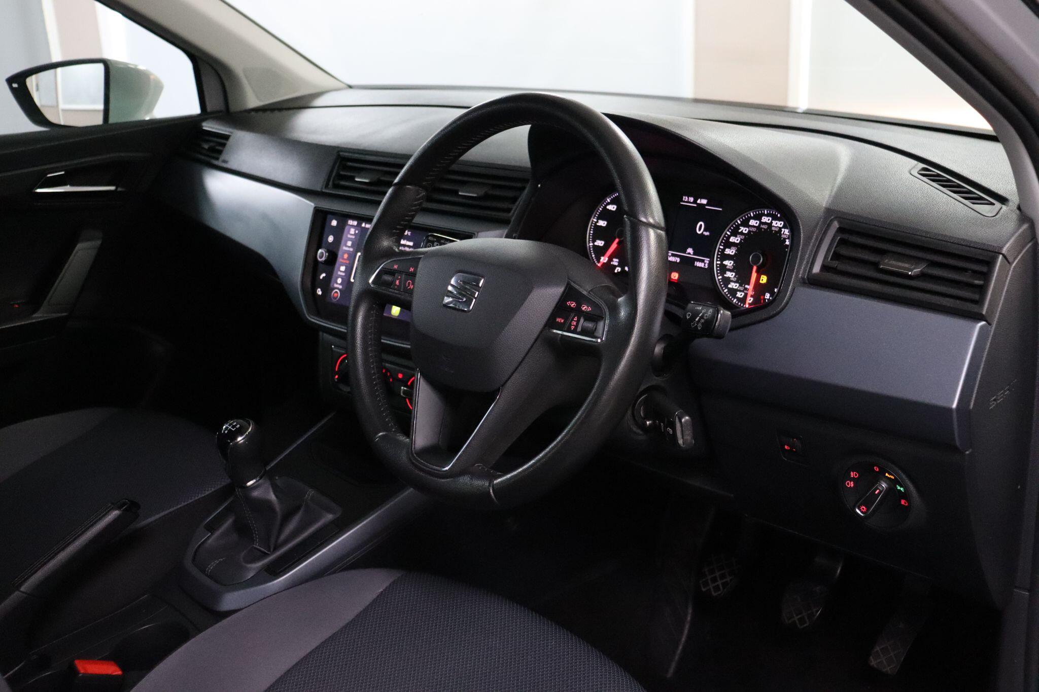 Seat Arona view 5