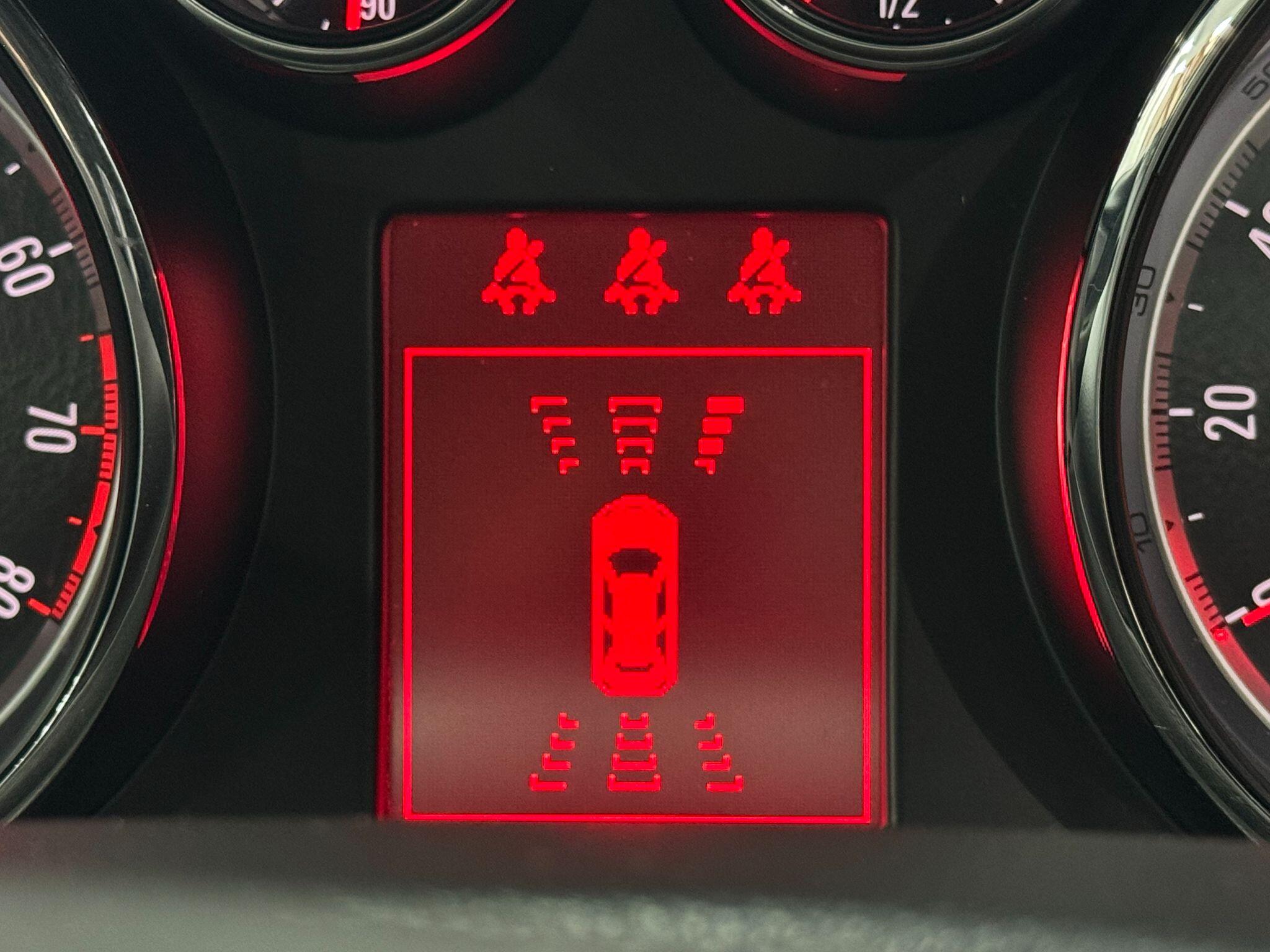 Vauxhall Mokka view 35