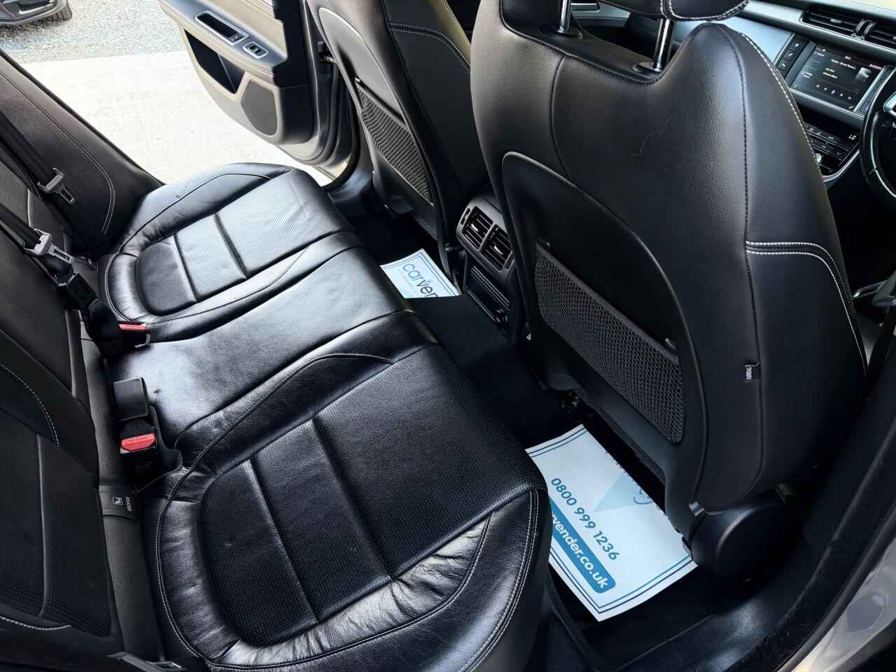 Jaguar XF view 16