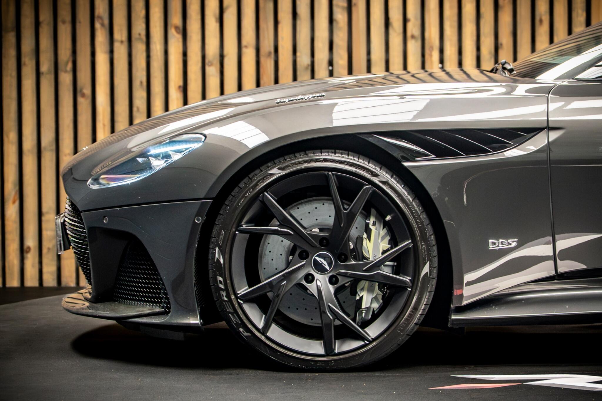 Aston Martin DBS view 9