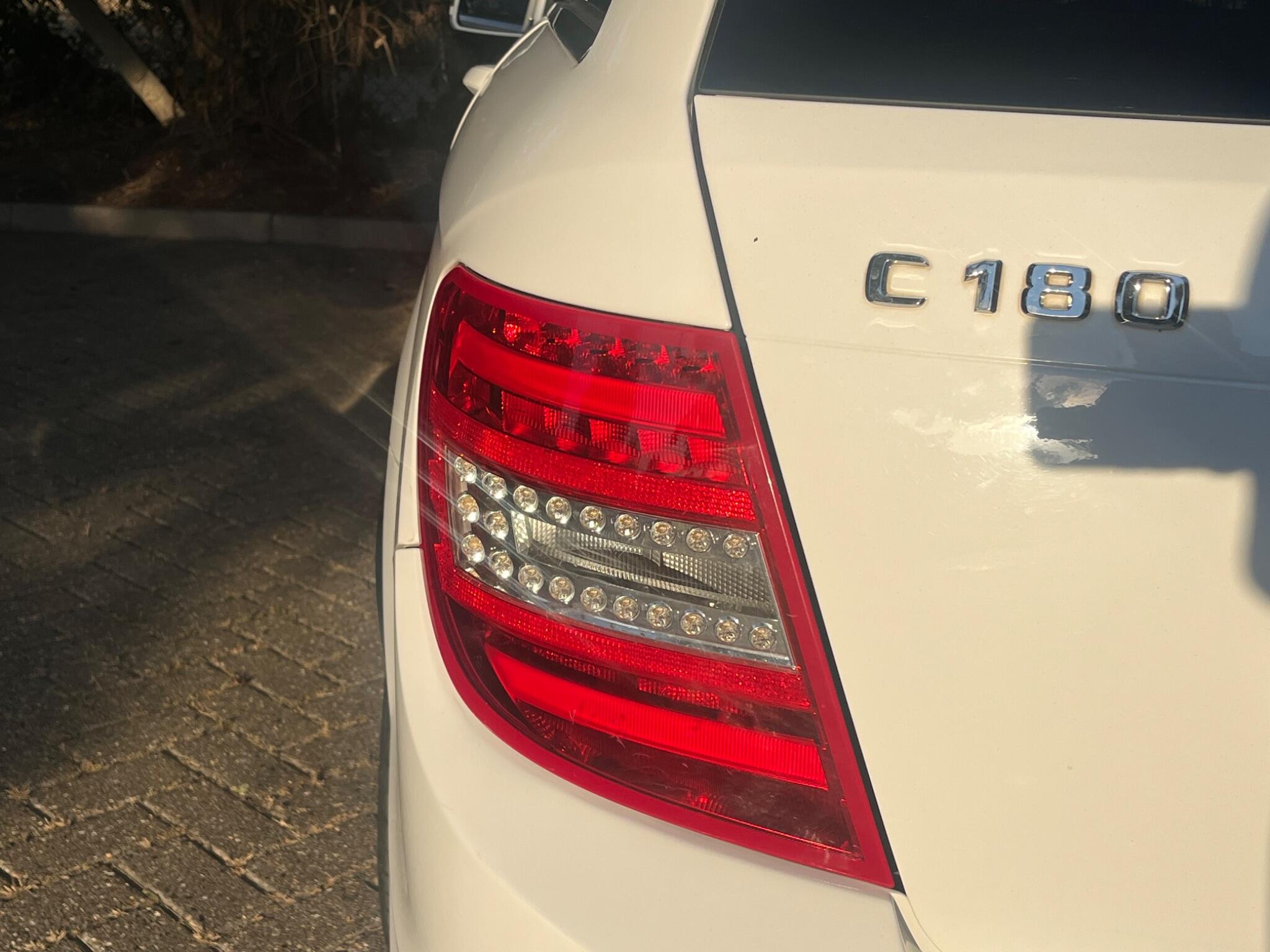 Mercedes-Benz C-Class view 11