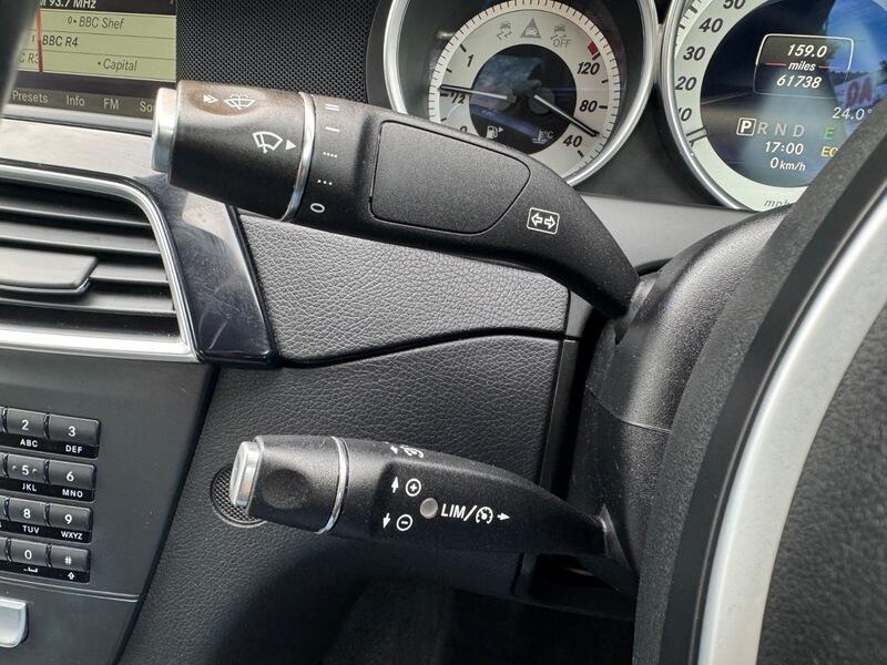 Mercedes-Benz C Class view 32