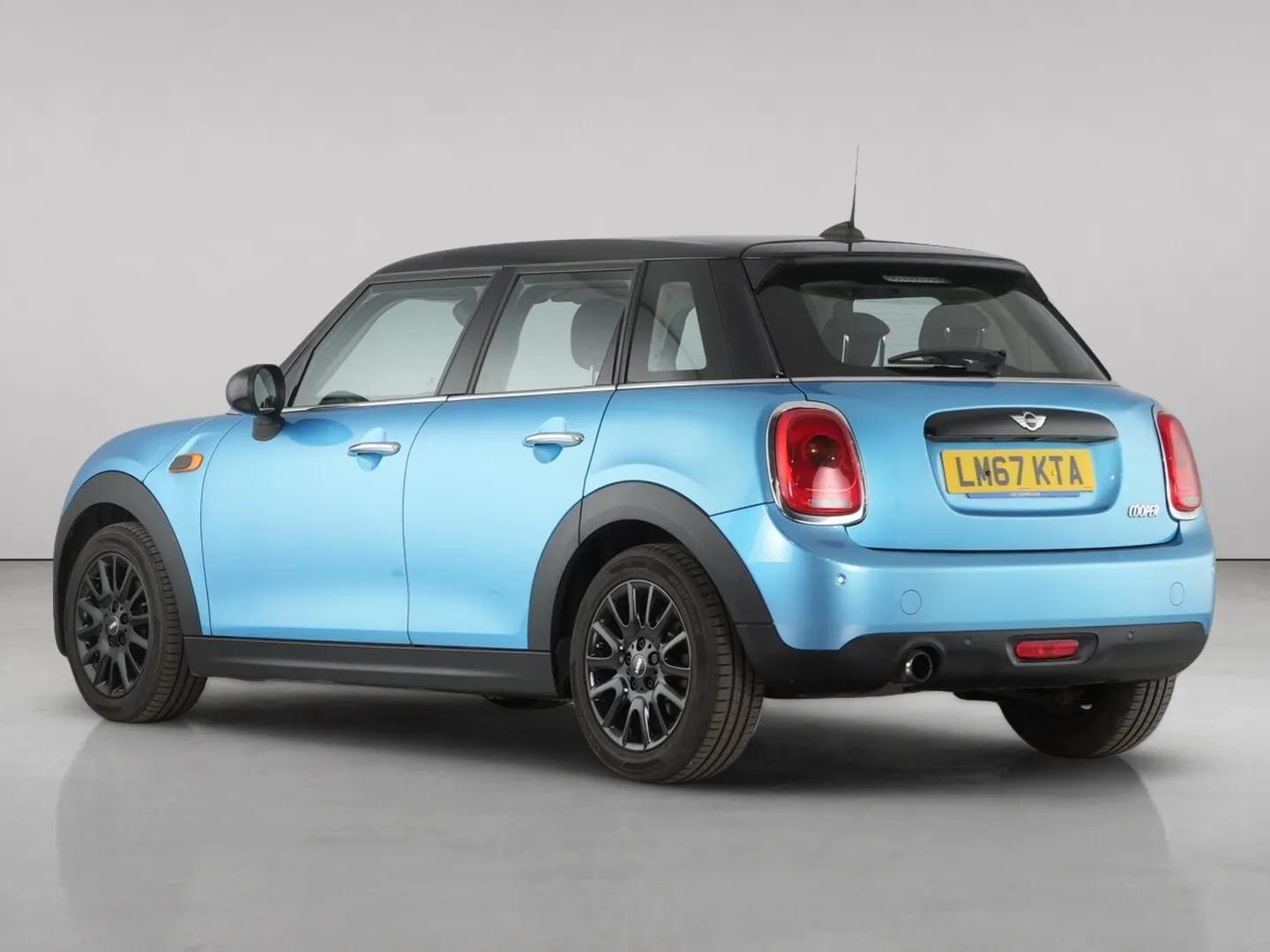 Mini Hatch view 8