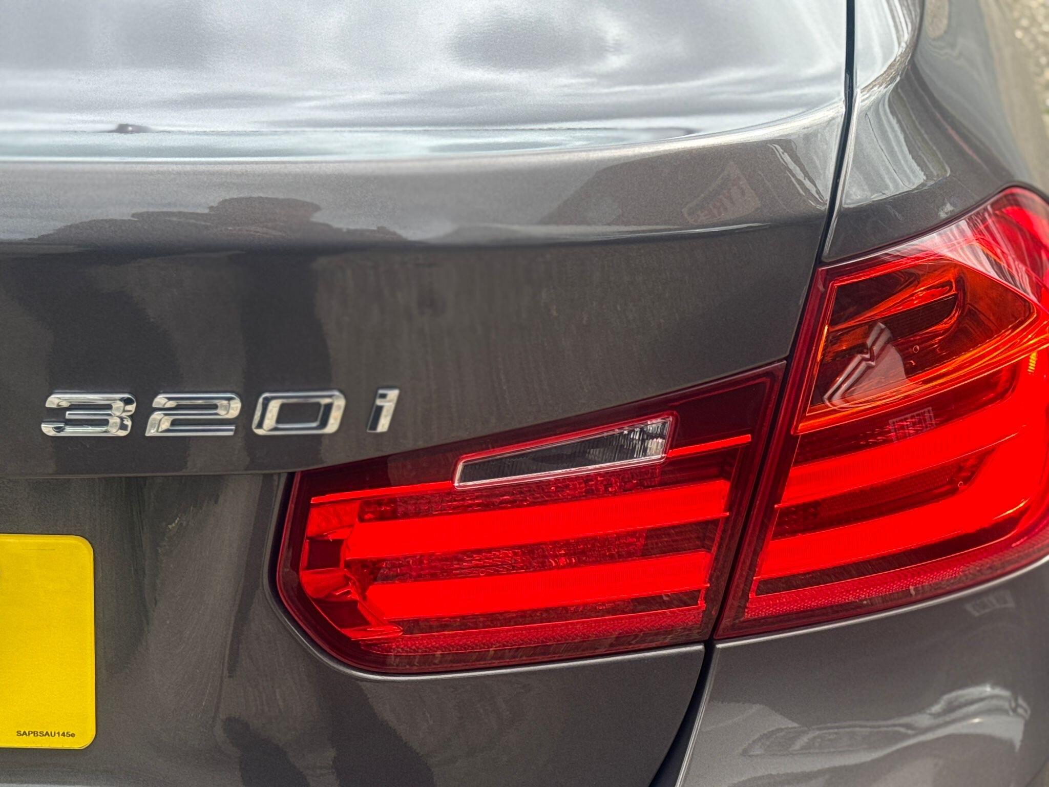 BMW 3 Series view 34
