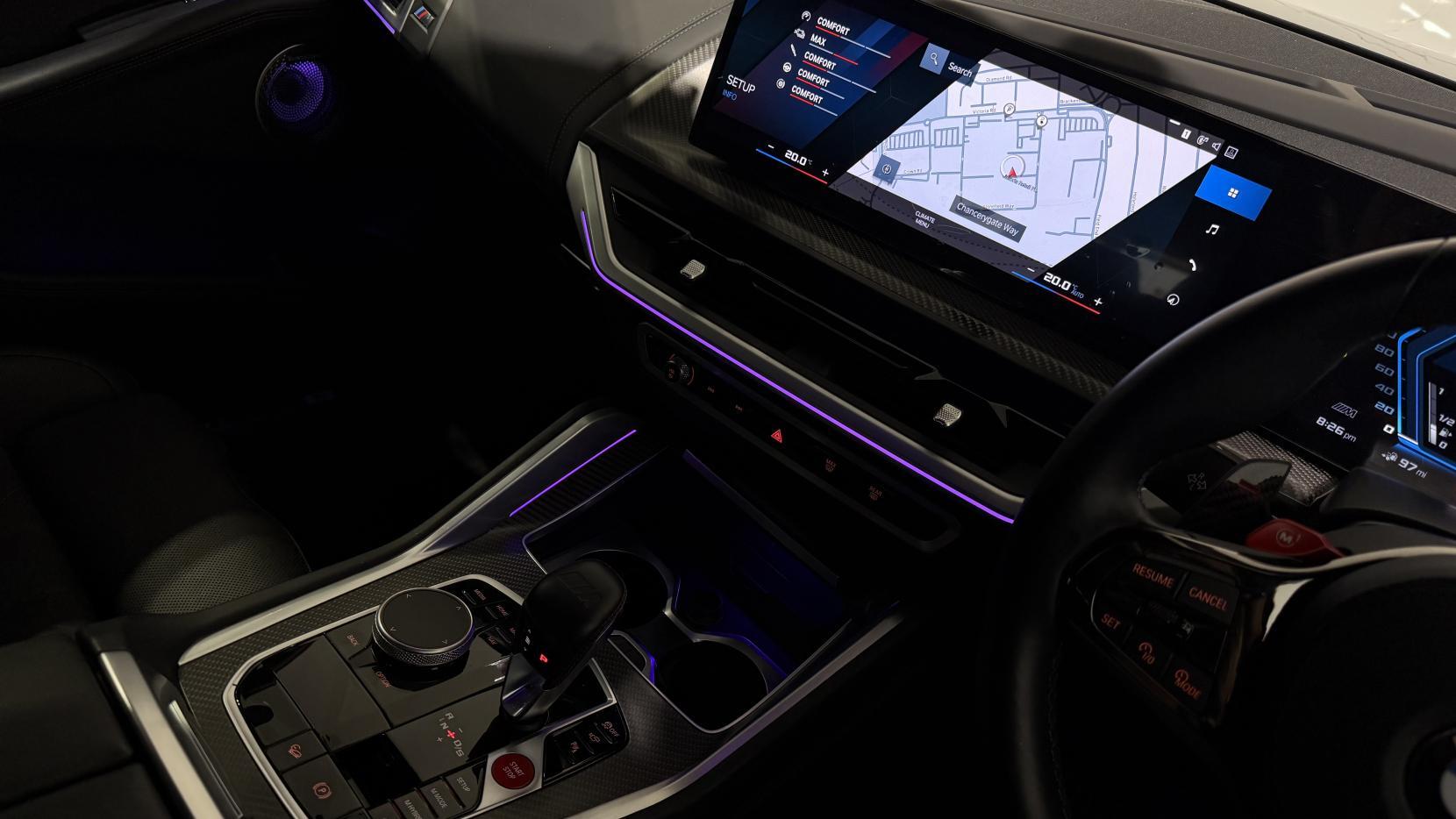 BMW XM view 31