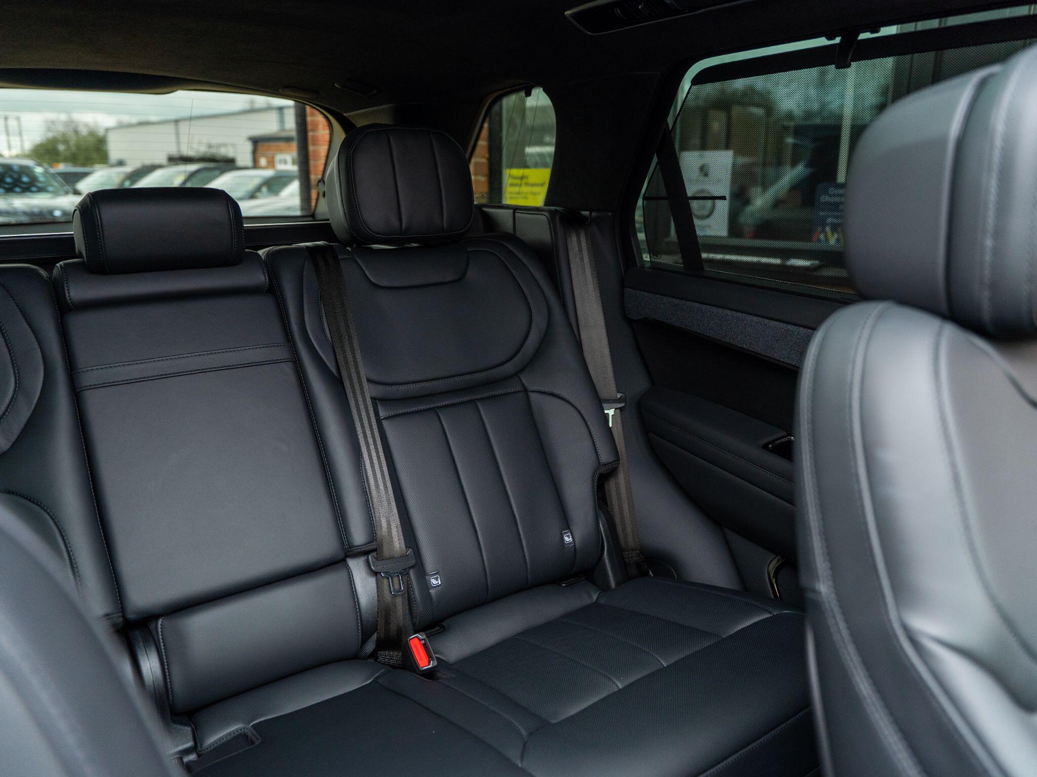 Land Rover Range Rover Sport view 42