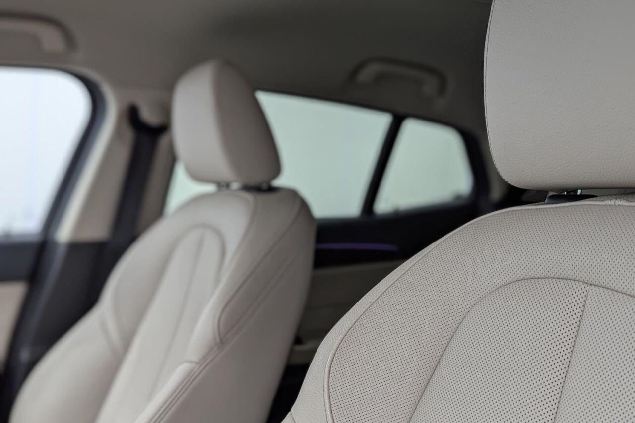 BMW X2 view 28