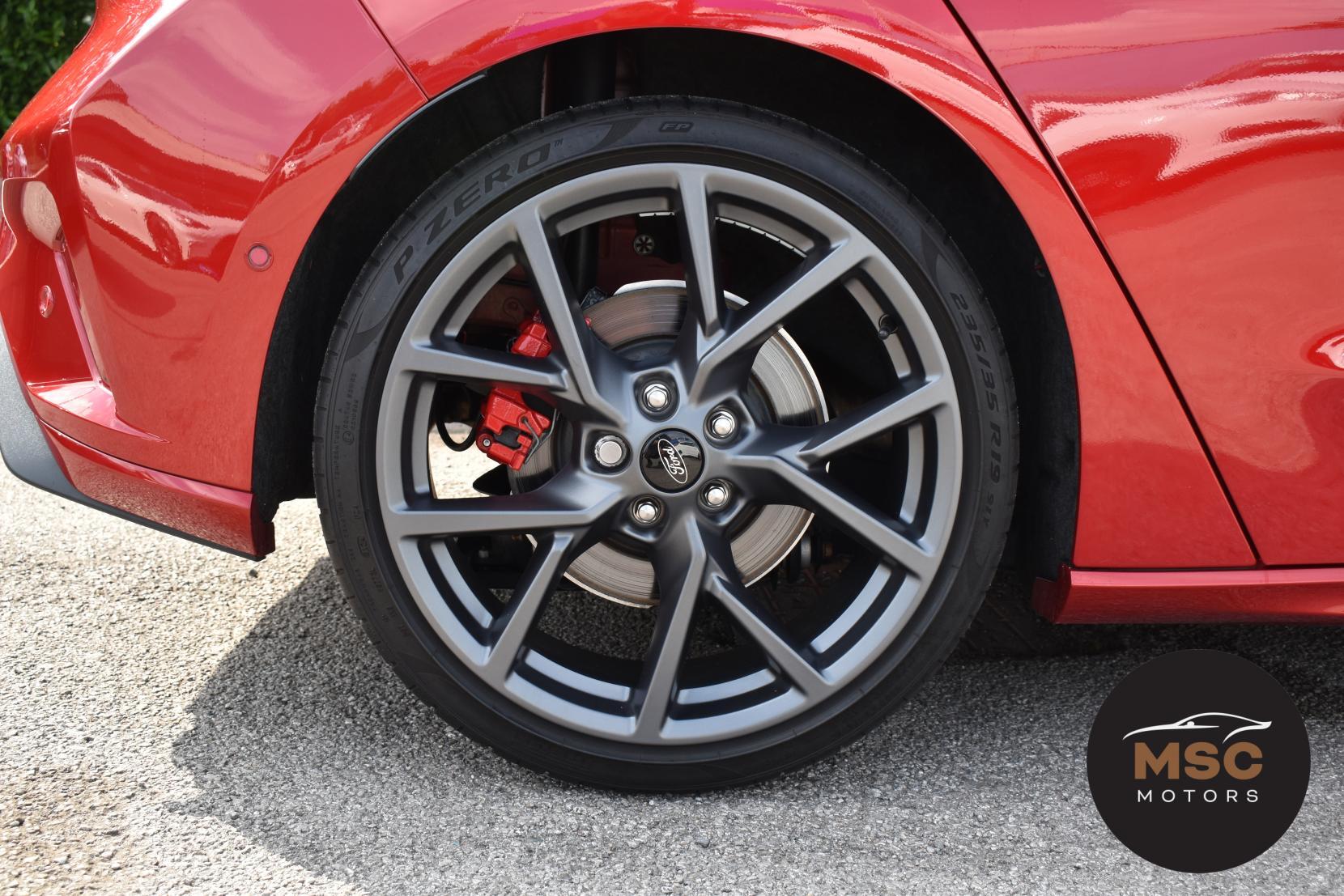 Ford Focus view 34
