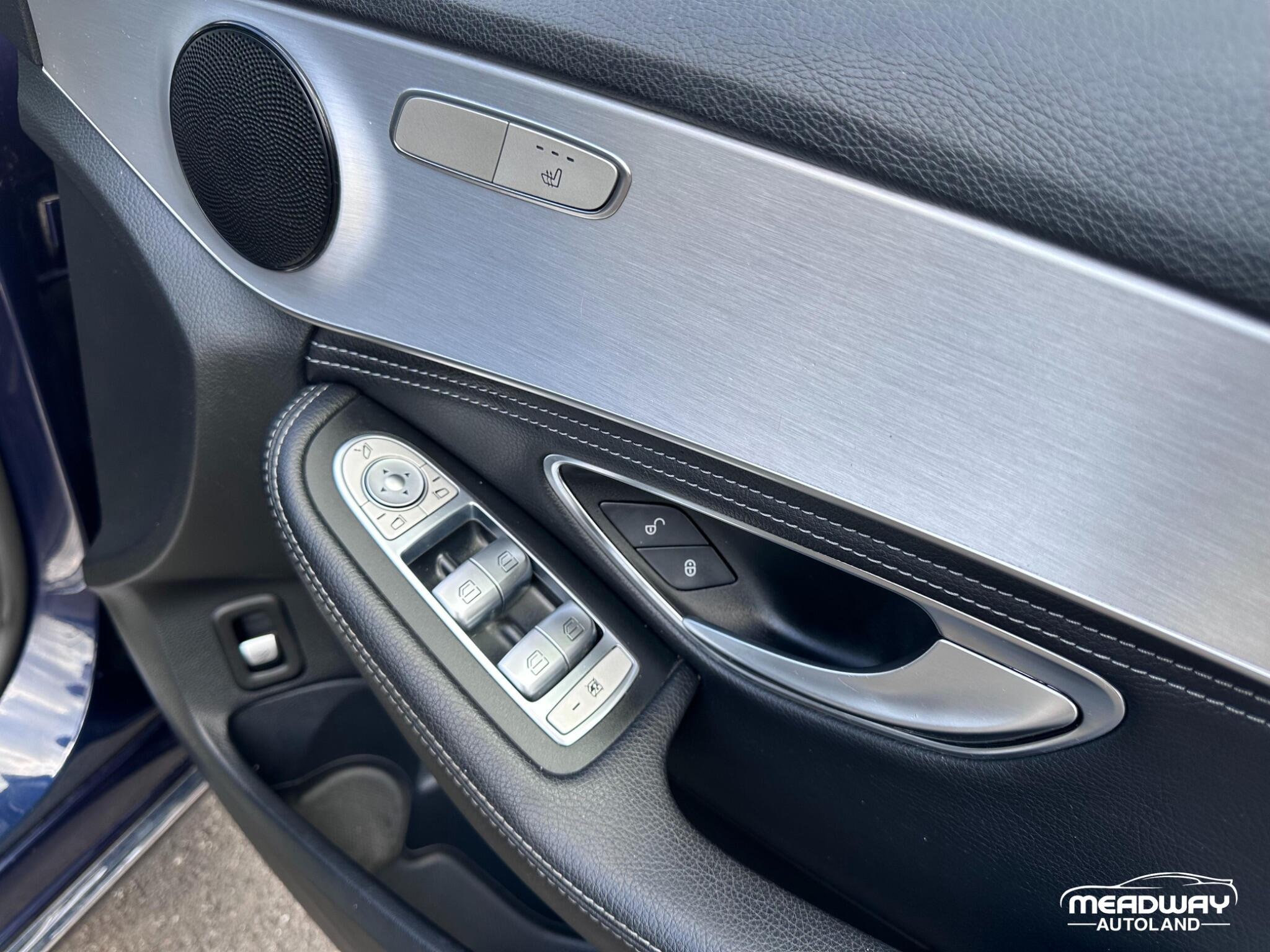 Mercedes-Benz C Class view 38