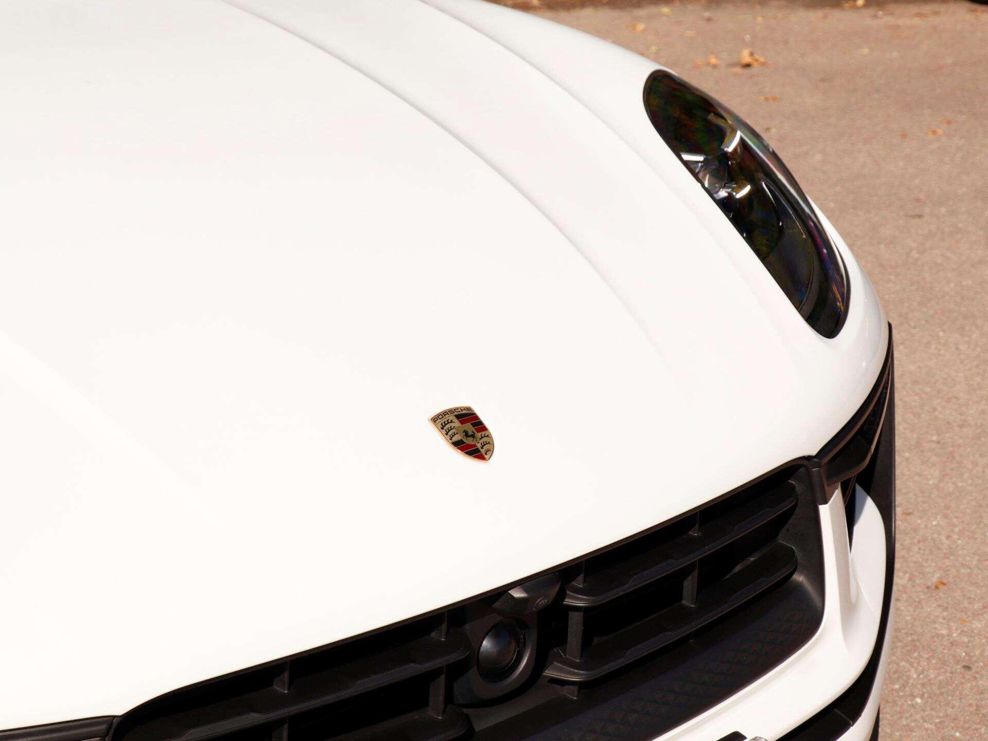 Porsche Macan view 33