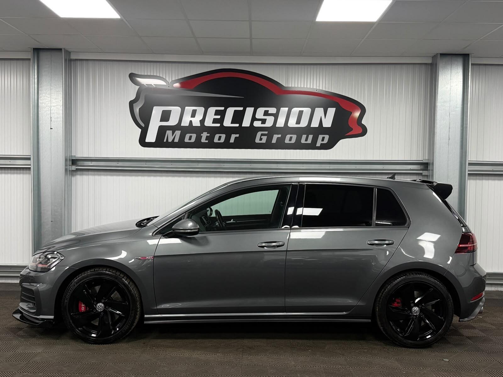 Volkswagen Golf view 11