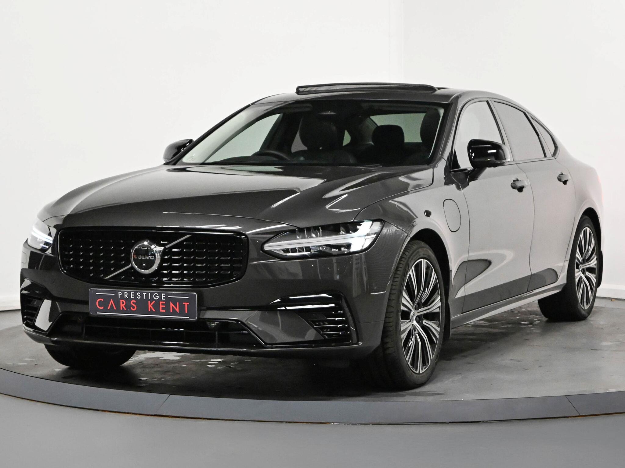 Volvo S90 view 27