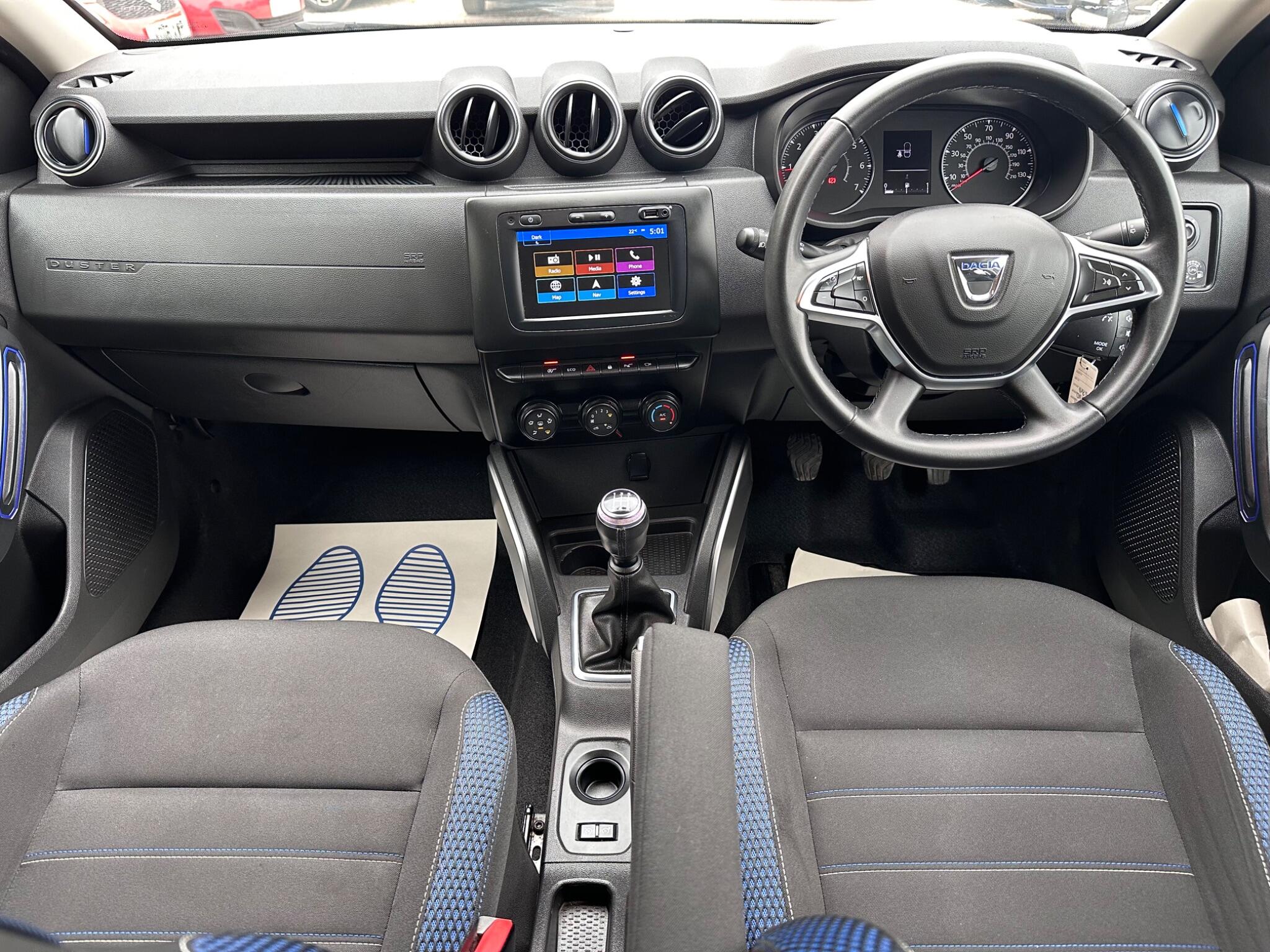 Dacia Duster view 25
