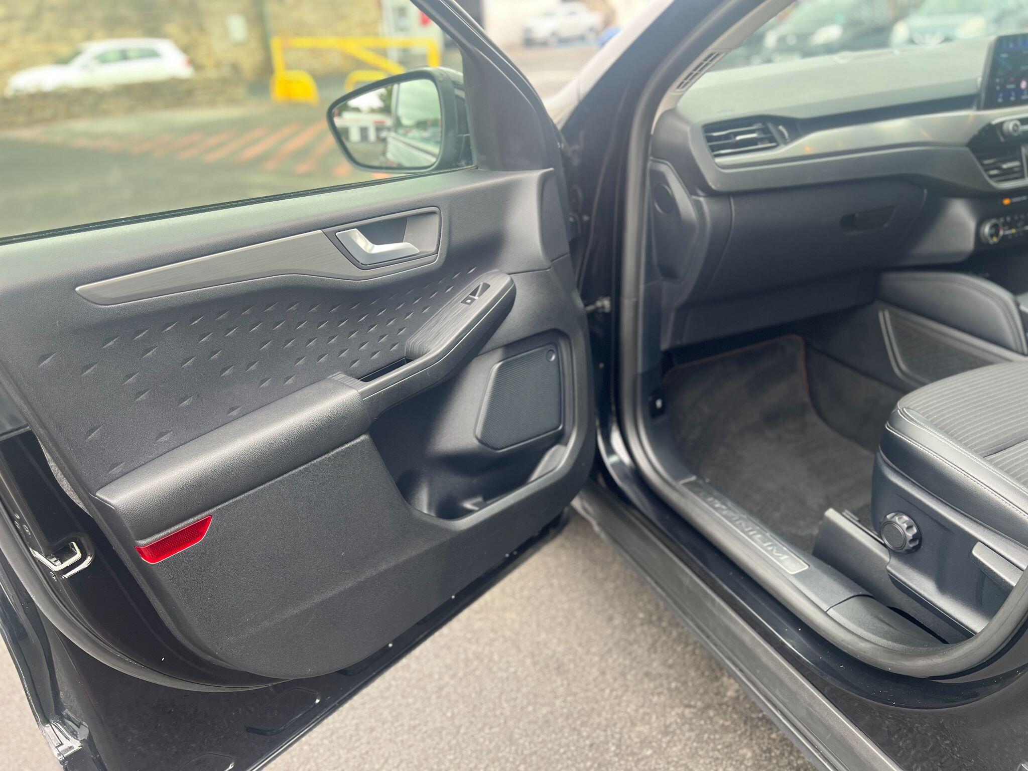 Ford Kuga view 23