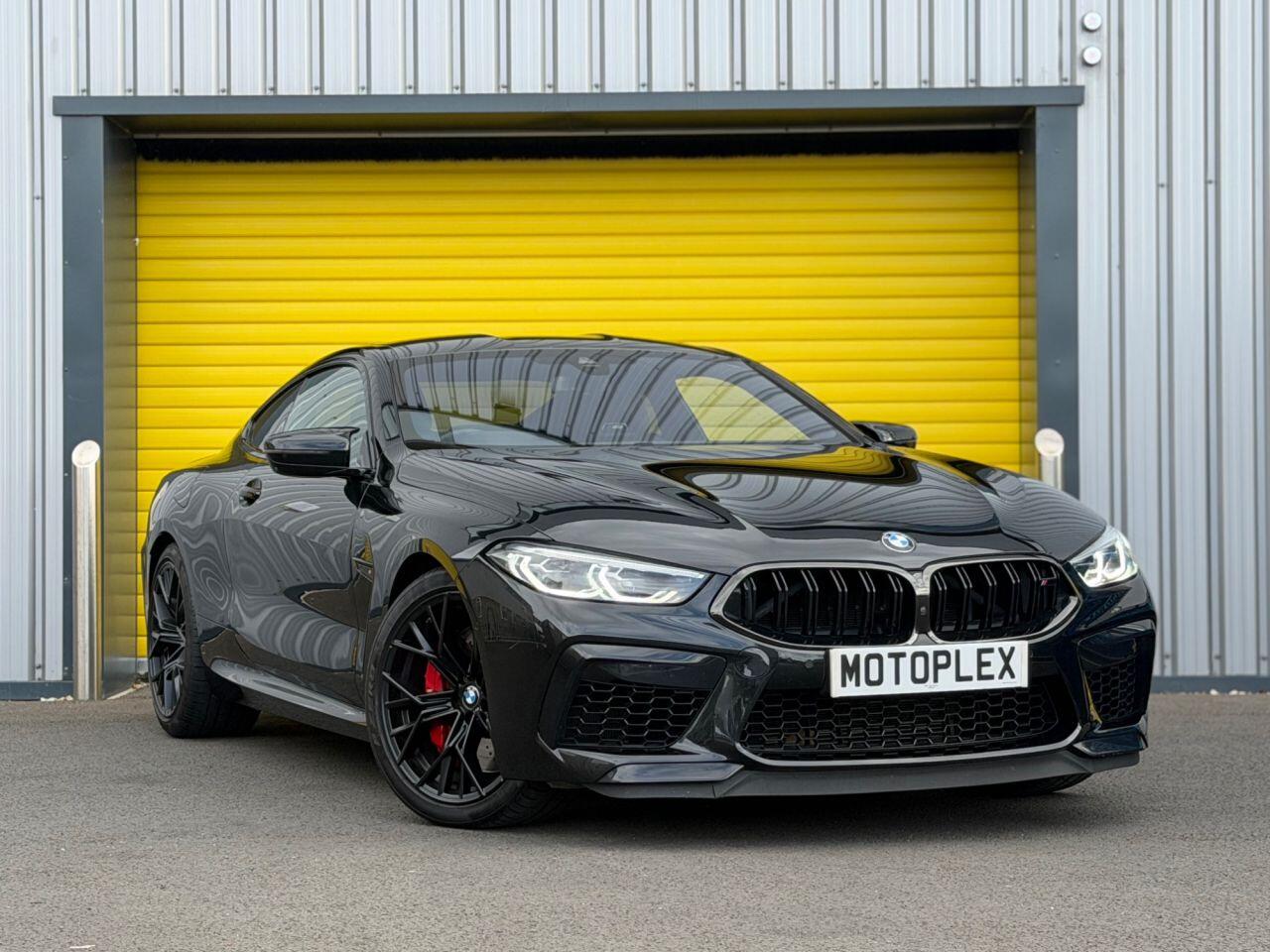BMW M8 view 3