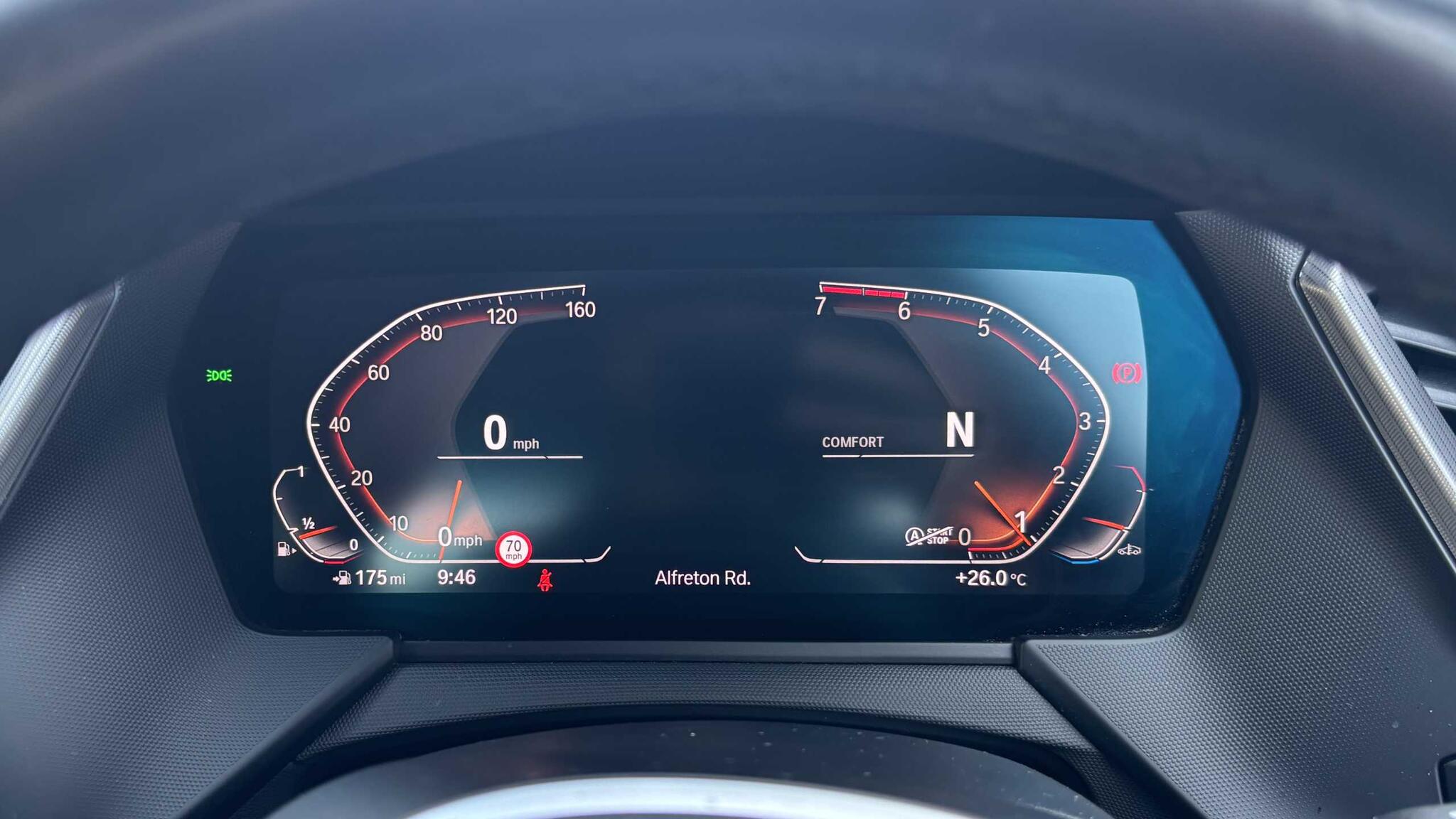 BMW 1 Series view 10