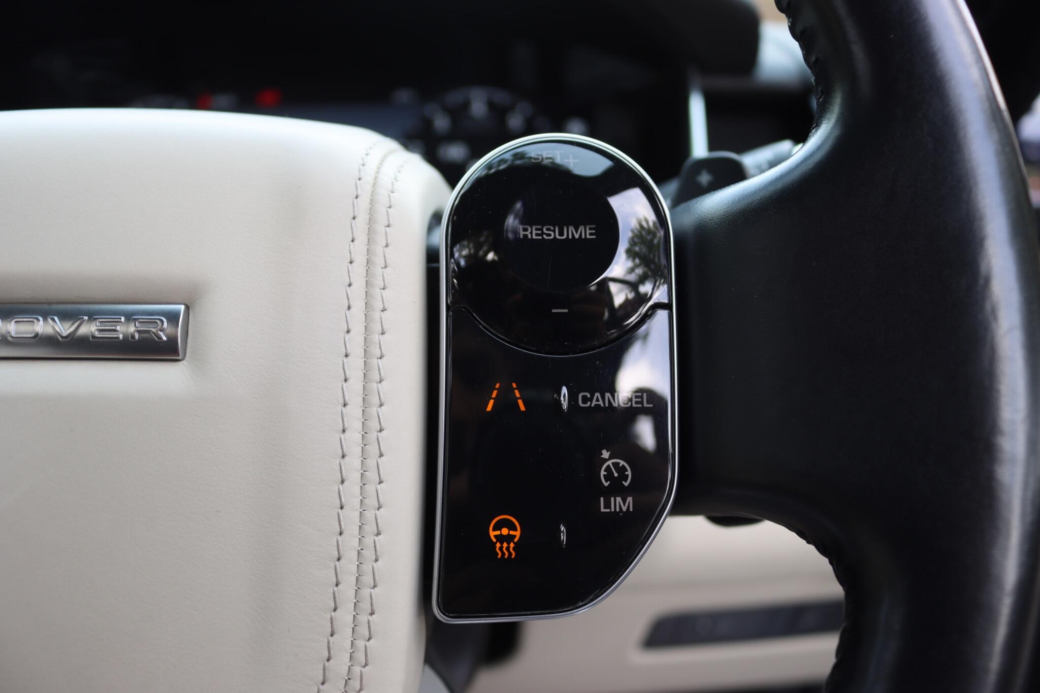 Land Rover Range Rover view 52