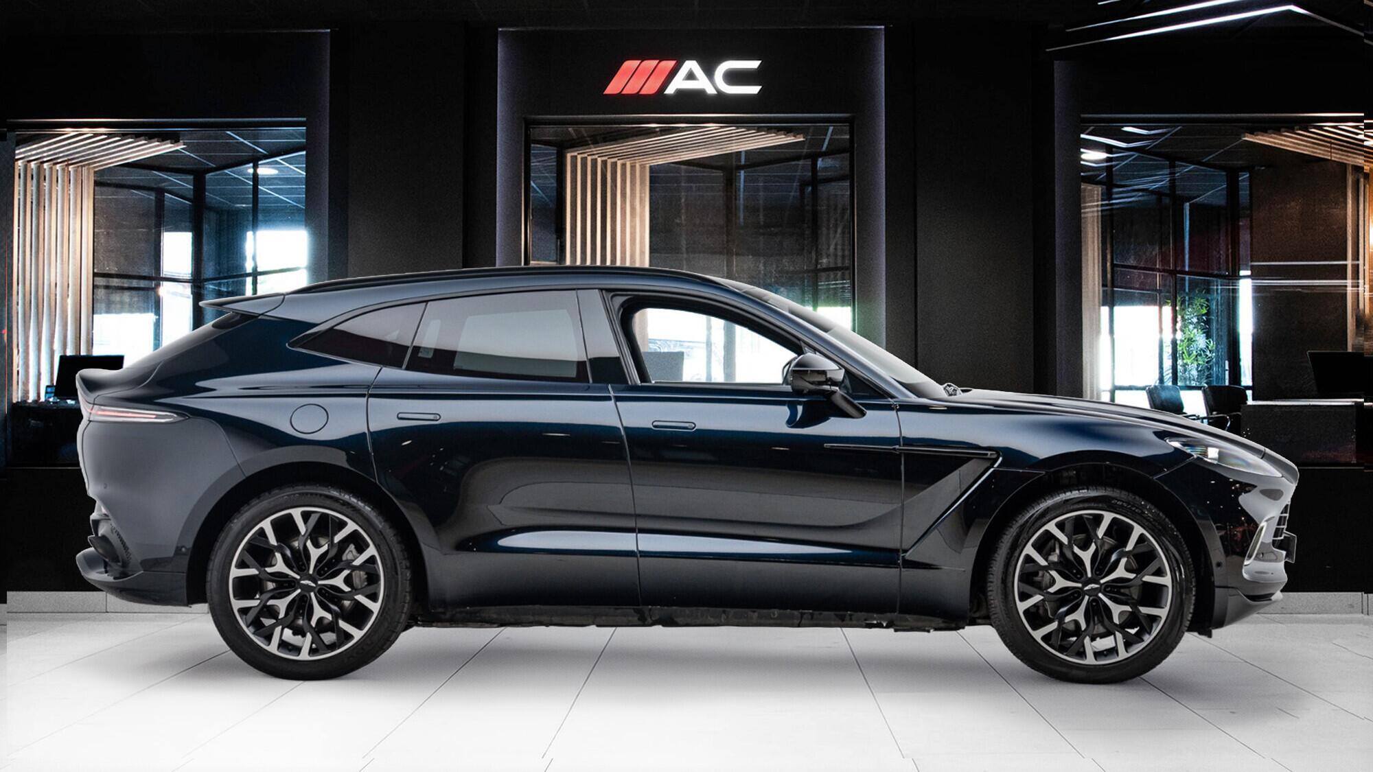Aston Martin DBX view 3