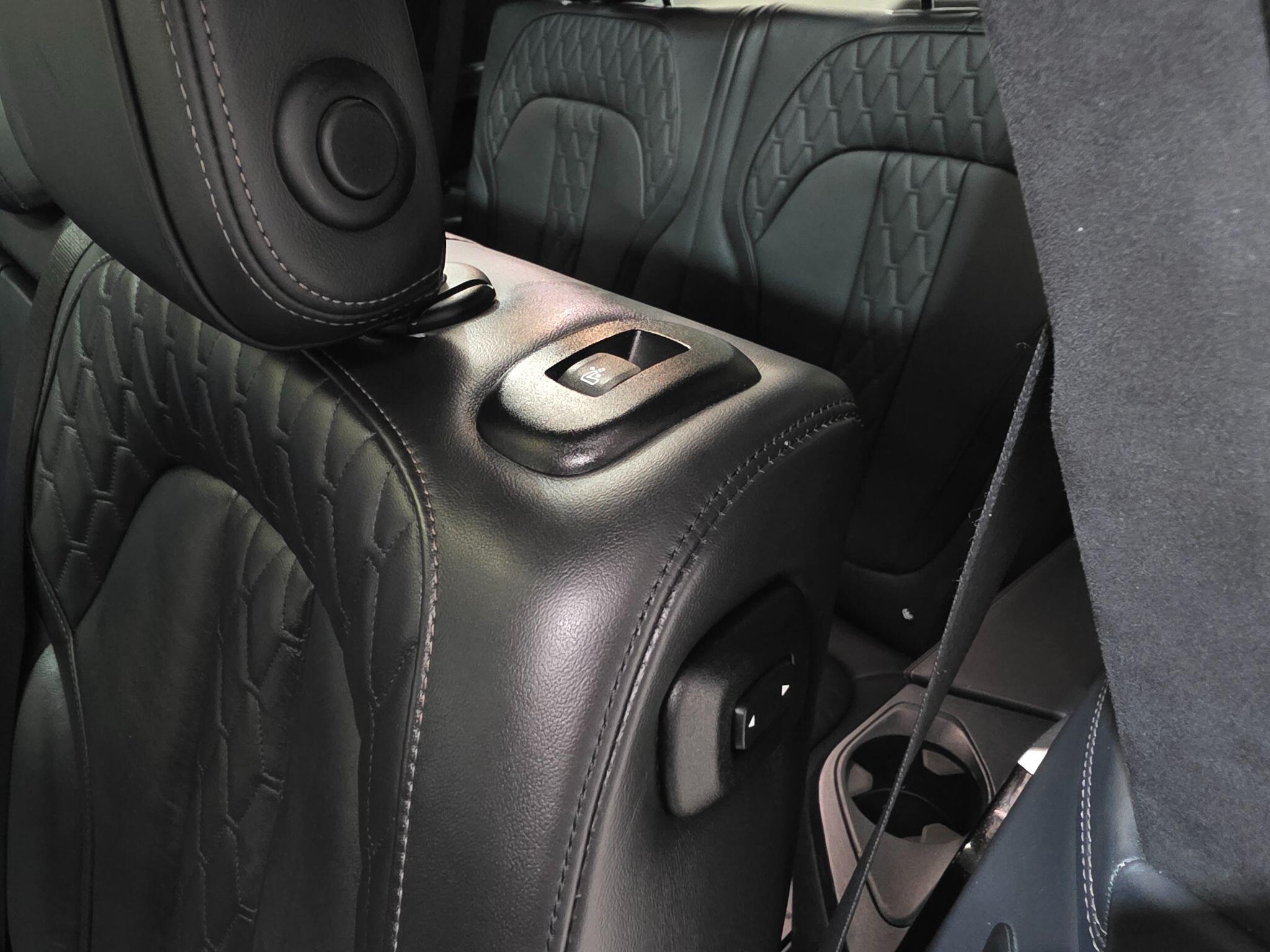 BMW X7 view 56