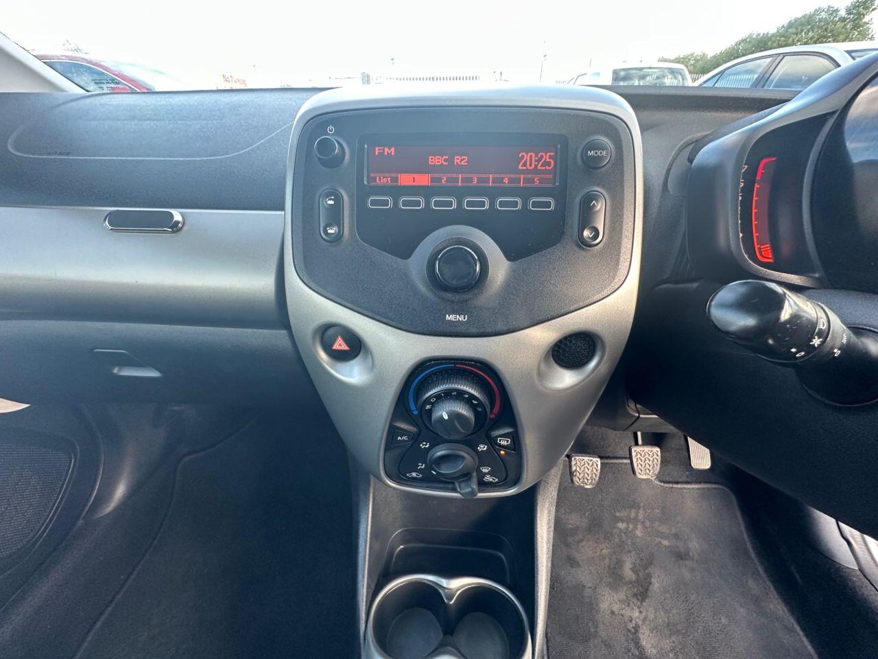 Toyota Aygo view 25