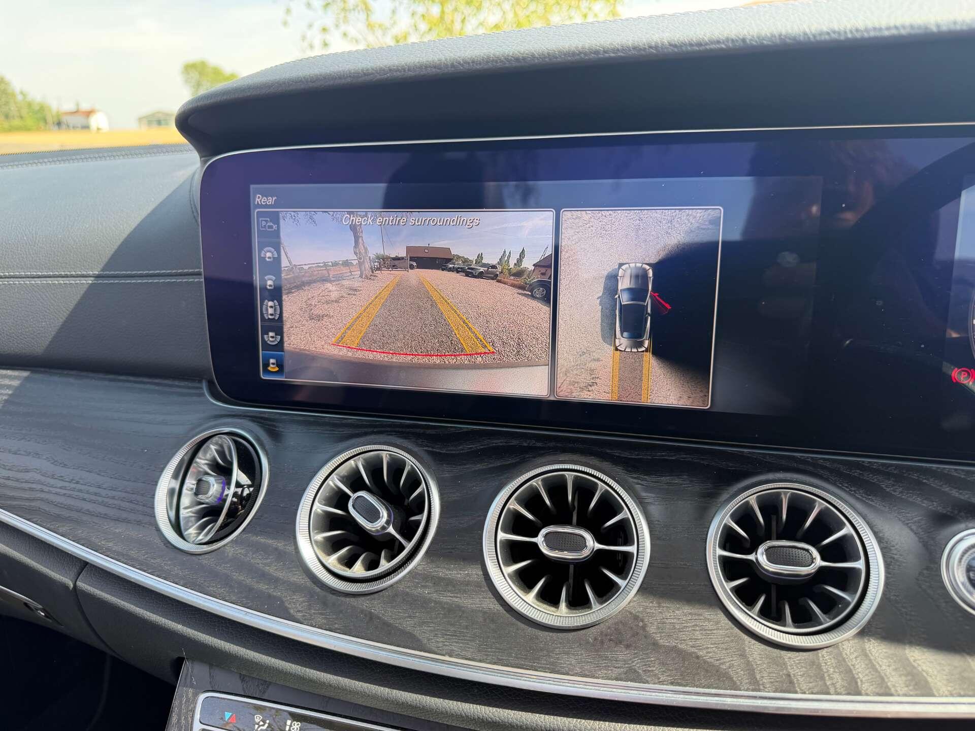 Mercedes-Benz E-Class view 22
