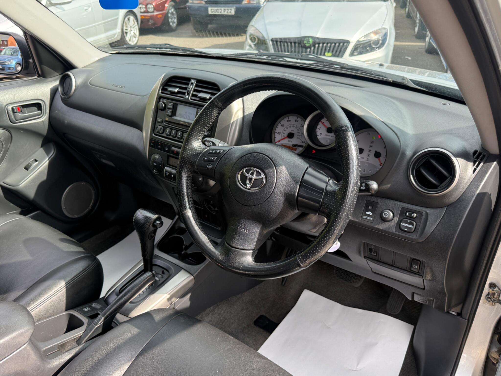 Toyota {Other Models} - Image 28